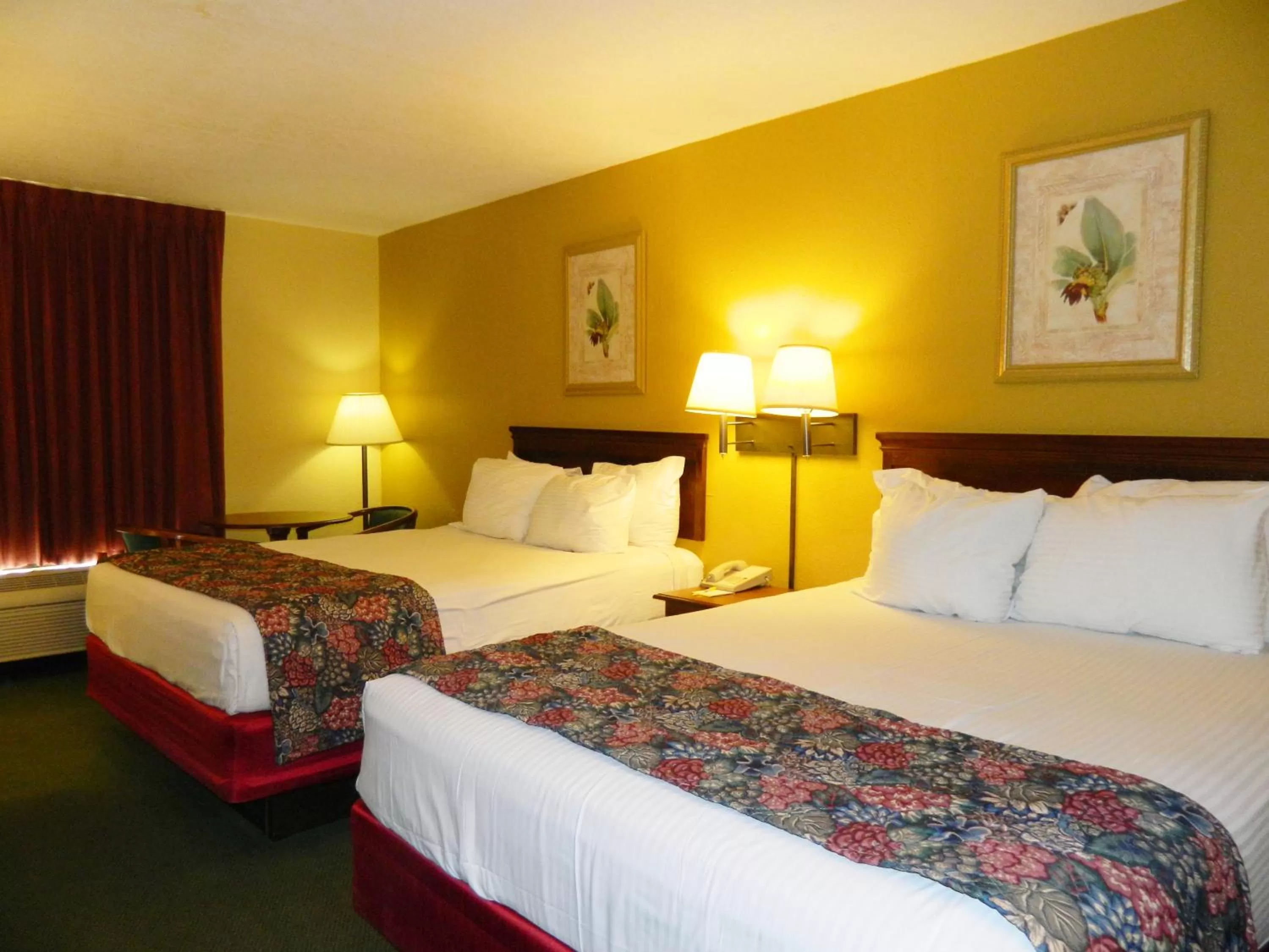 Bedroom in Days Inn by Wyndham Hoover Birmingham