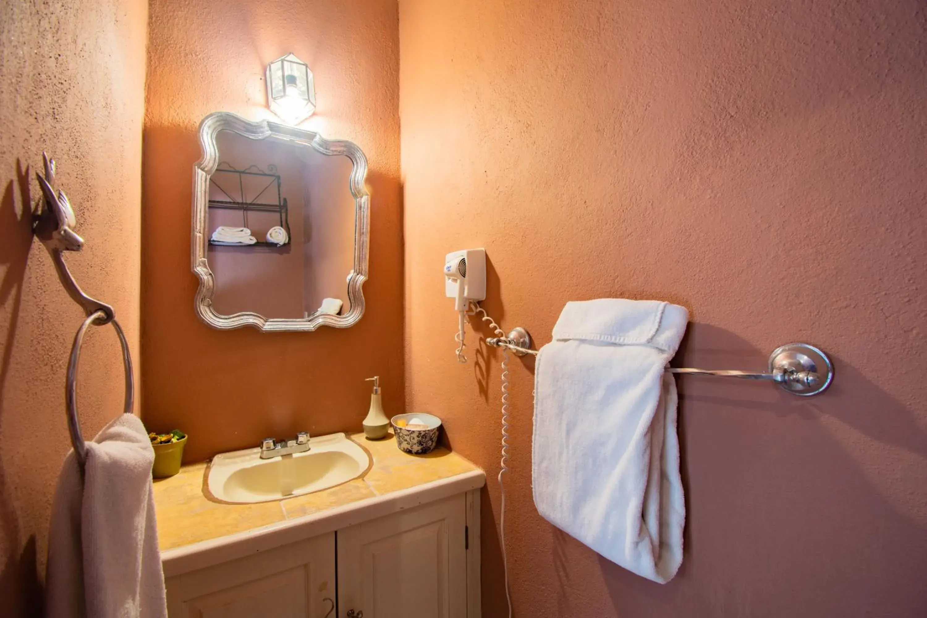 Bathroom in Hotel Casa Santamar