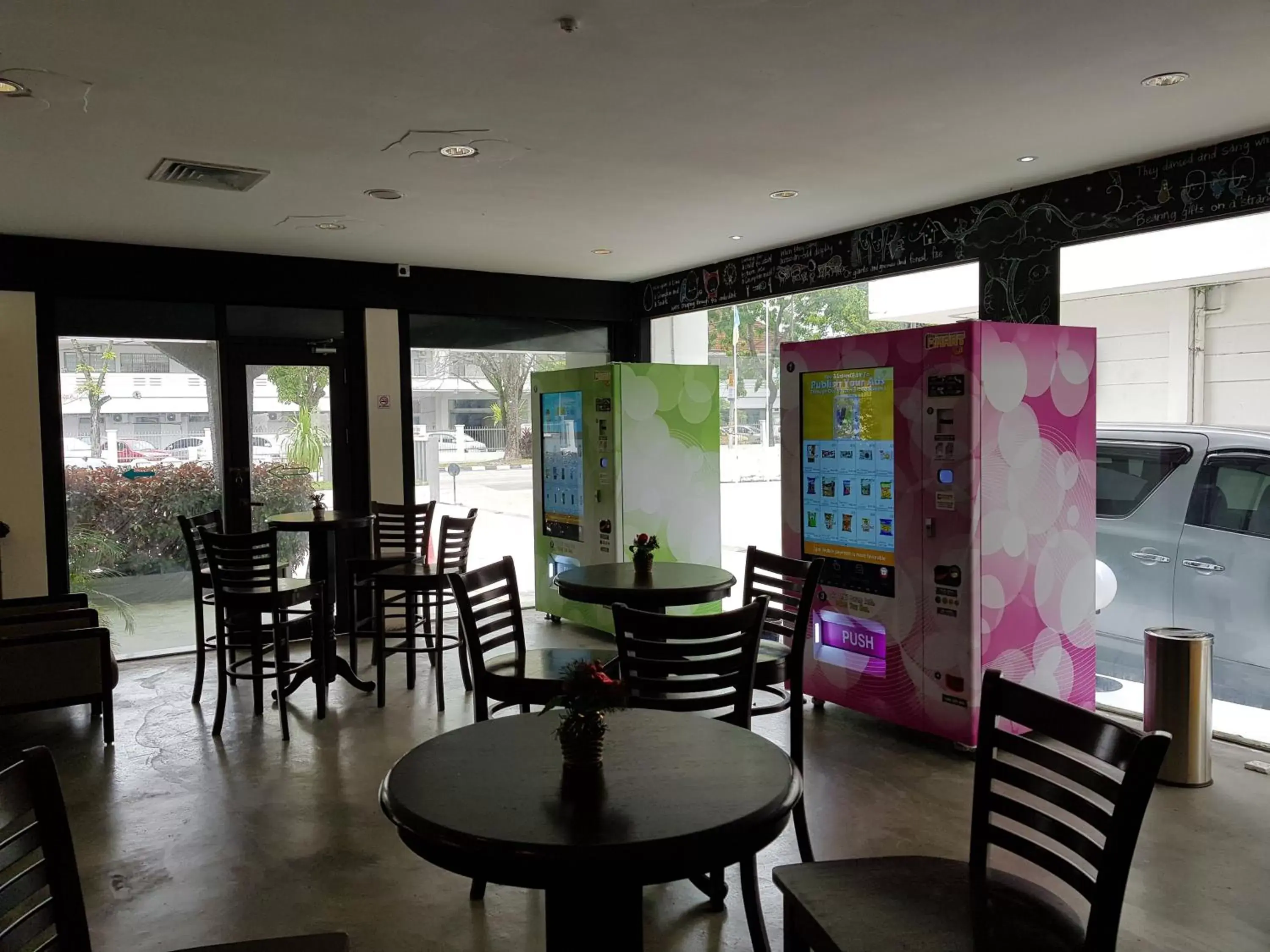 Area and facilities, Restaurant/Places to Eat in Garden Inn, Penang