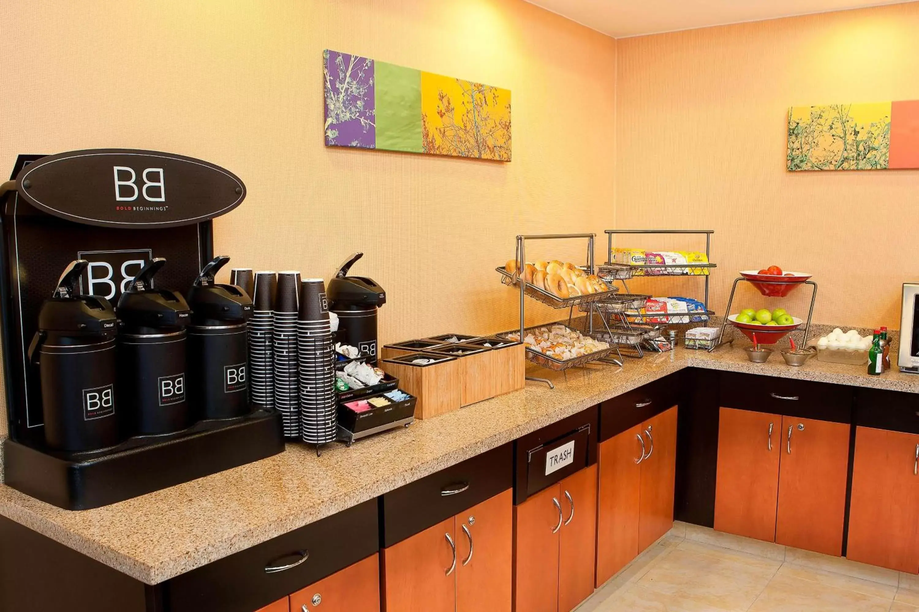 Breakfast, Kitchen/Kitchenette in Fairfield Inn by Marriott Forsyth Decatur