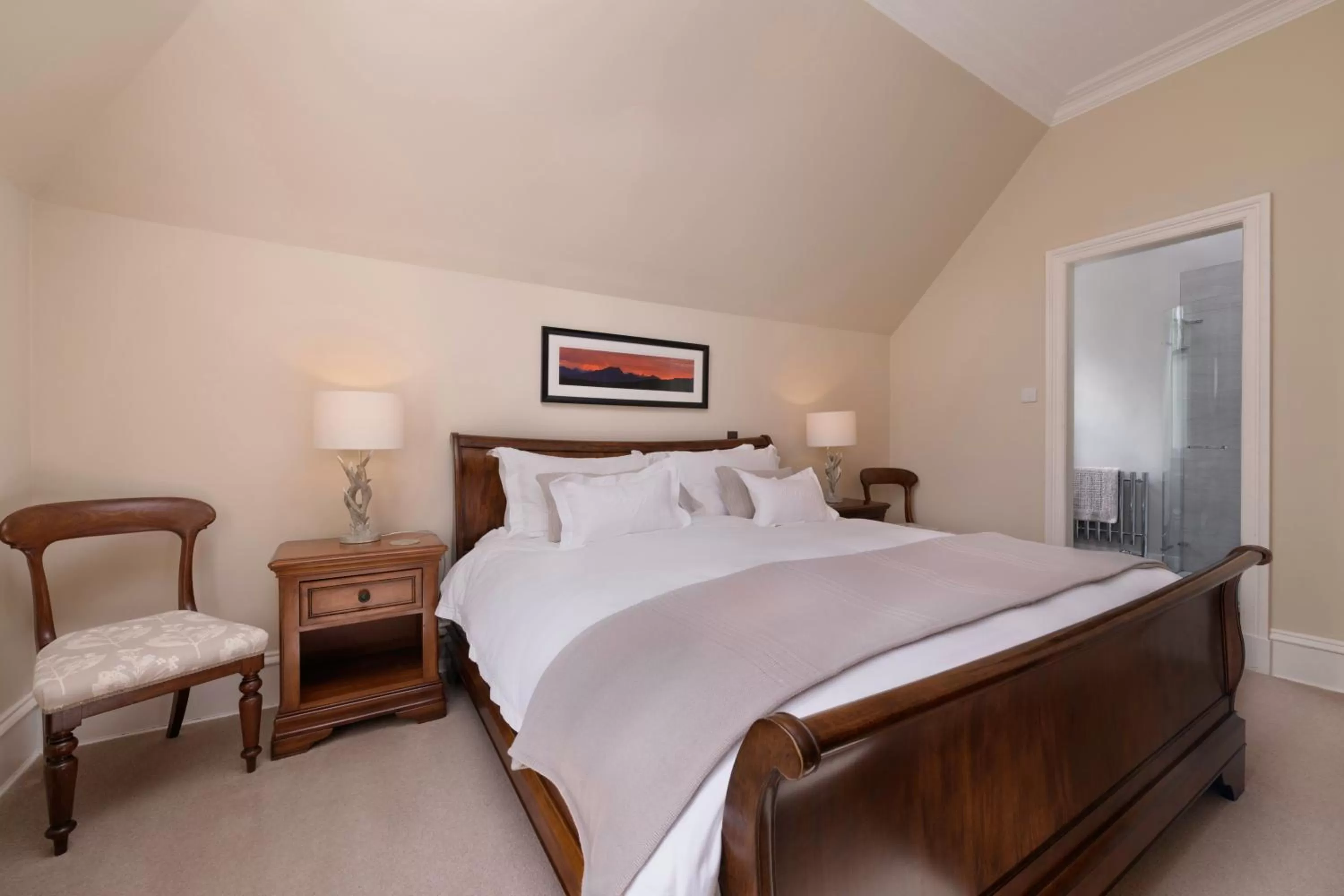 Bed in Lys-Na-Greyne Country House