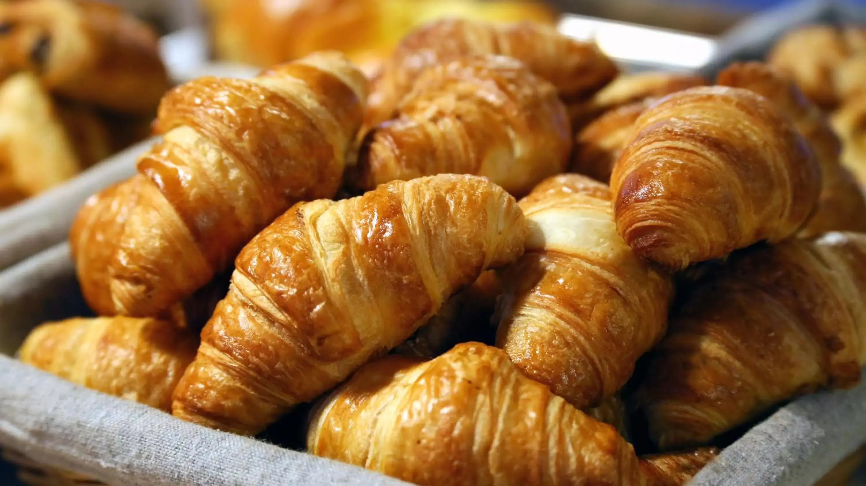 Buffet breakfast in SOWELL HOTELS Le Parc & Spa