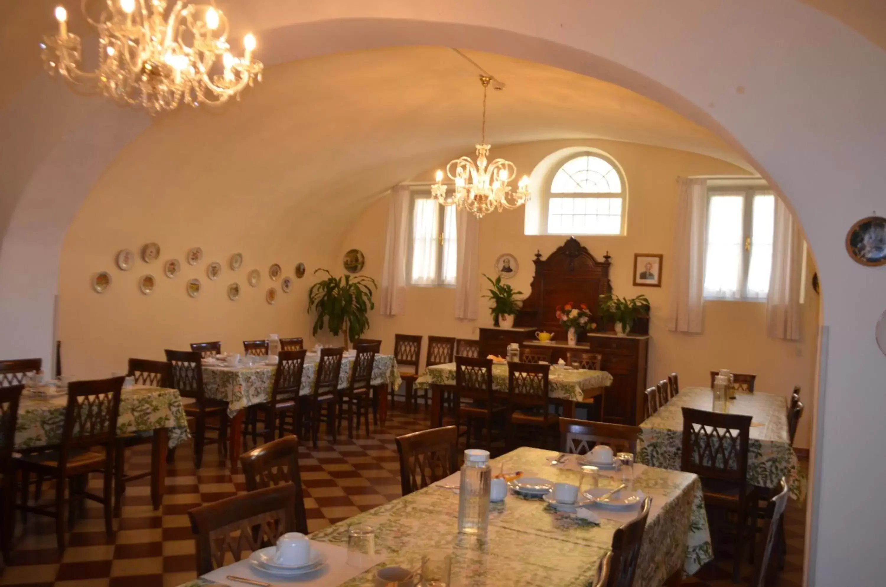 Restaurant/Places to Eat in Casa per ferie religiosa Figlie di Nazareth