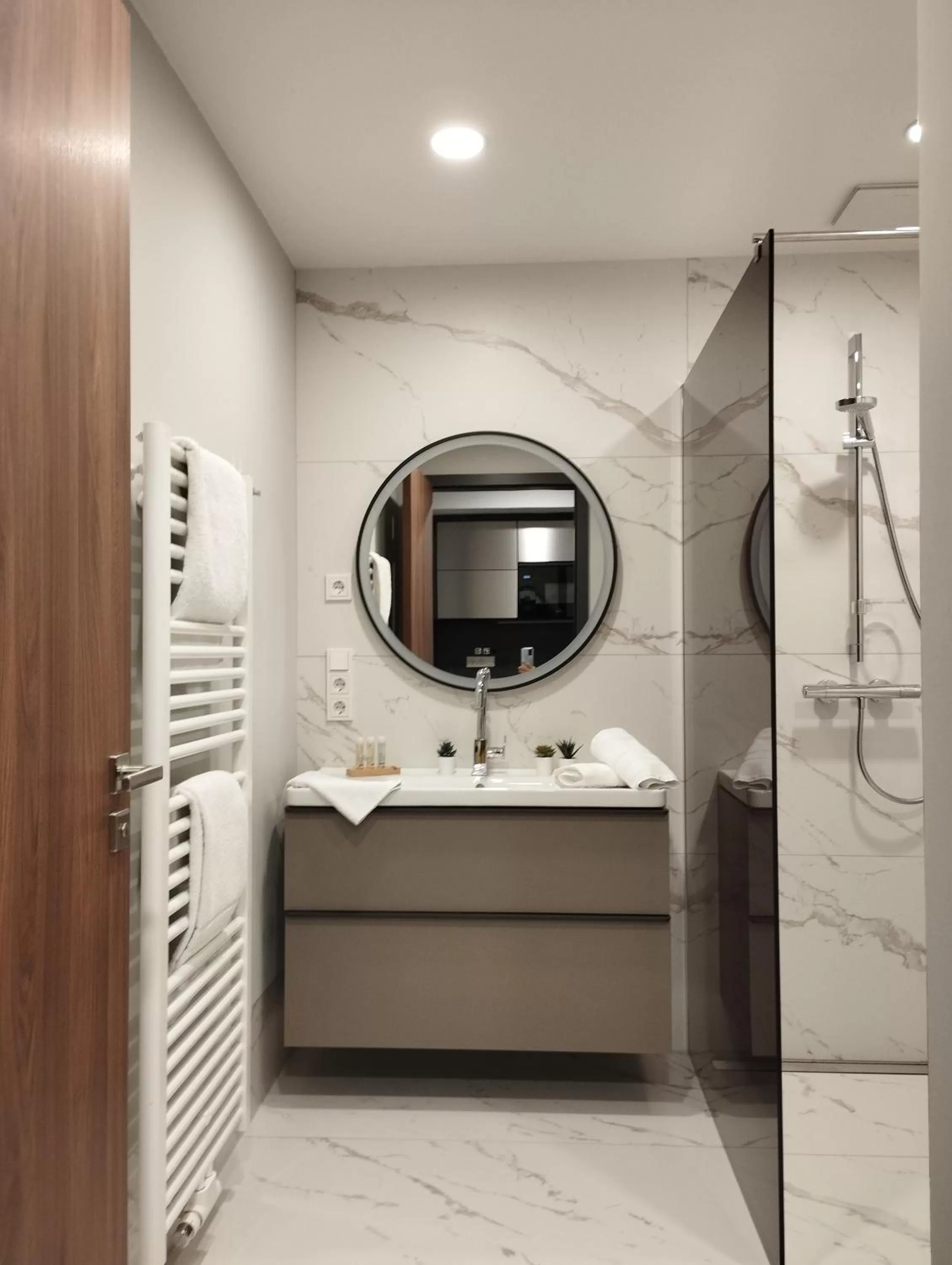 Shower in Hotel Herzog Georg