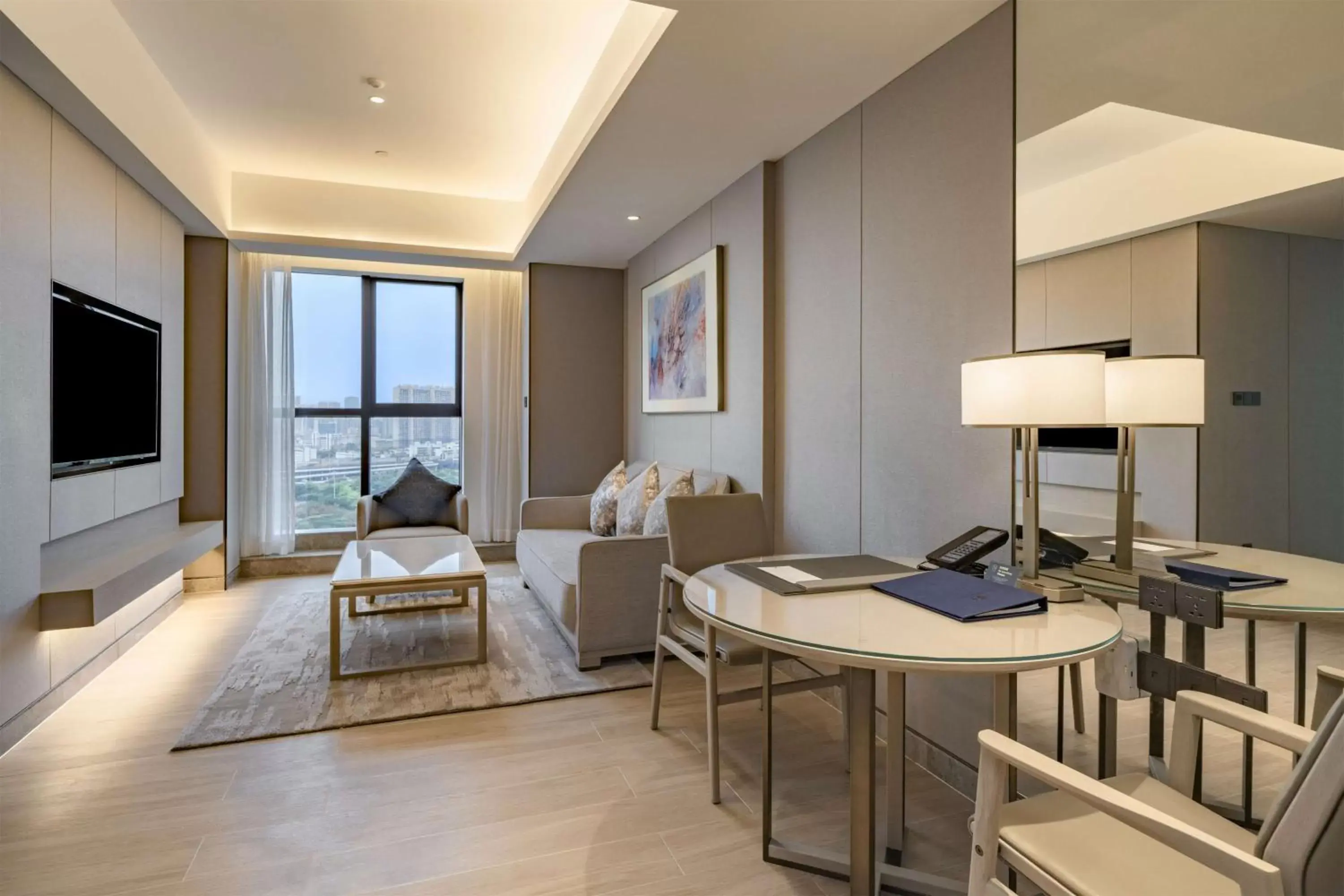 Bedroom in DoubleTree By Hilton Shenzhen Nanshan Hotel & Residences