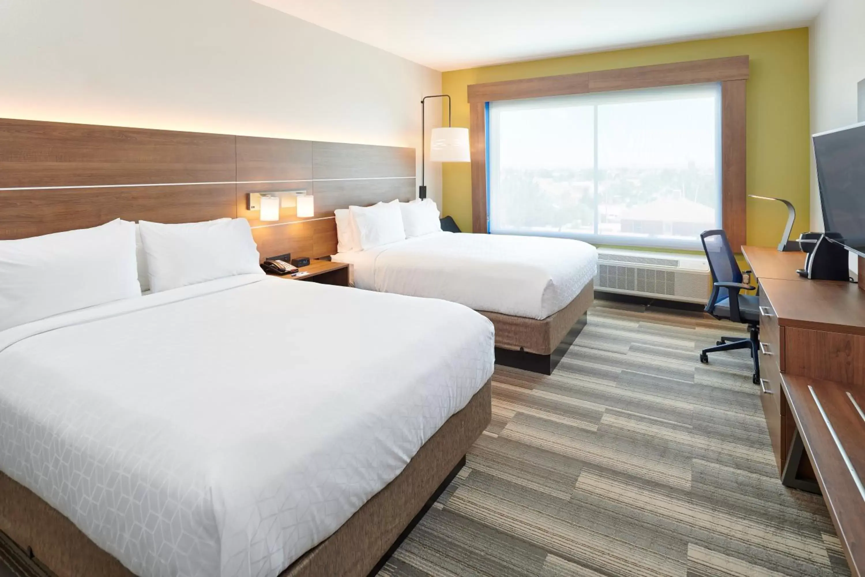 Photo of the whole room, Bed in Holiday Inn Express & Suites El Paso East-Loop 375, an IHG Hotel
