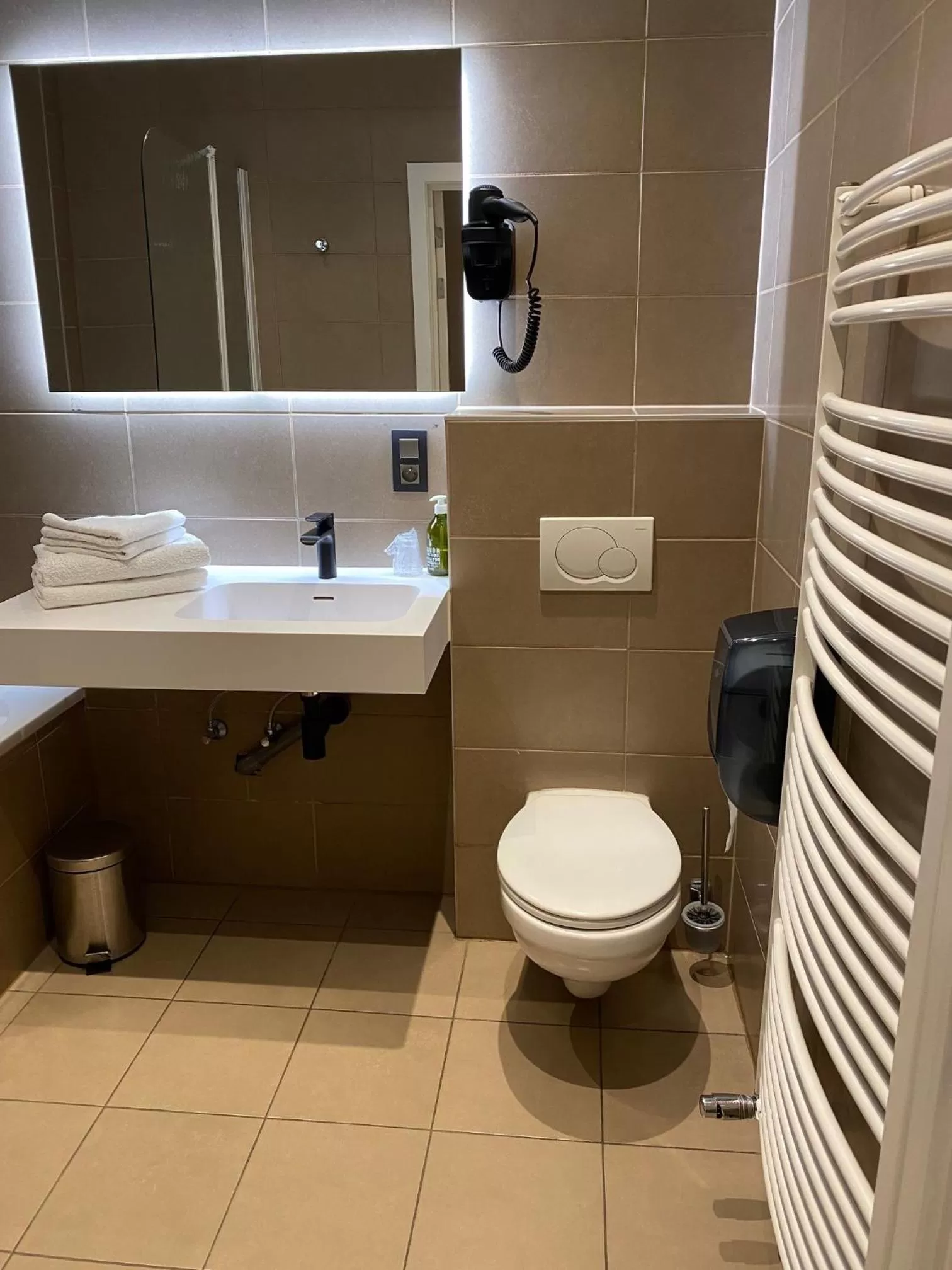 Toilet in Hotel de Boskar Houthalen