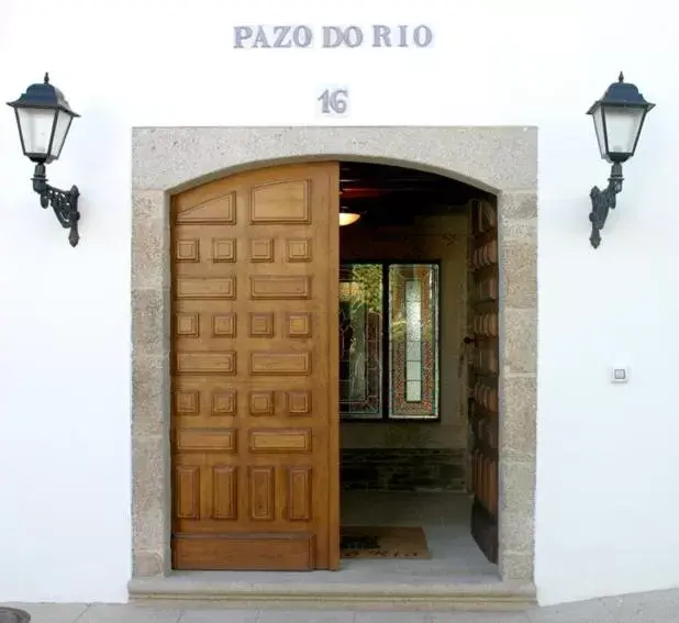 Facade/Entrance in Pazo do Rio