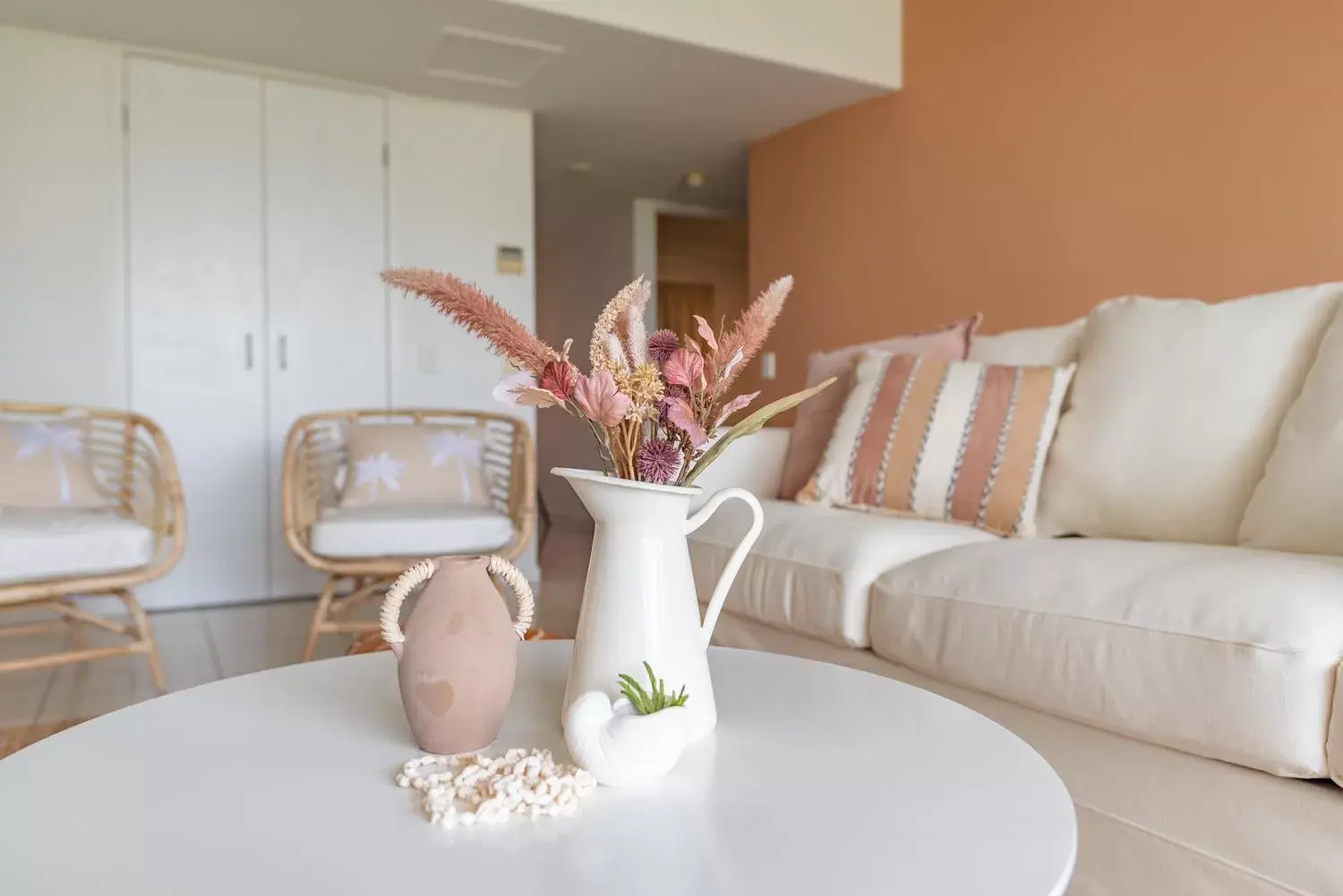 Living room in Grandview Apartments