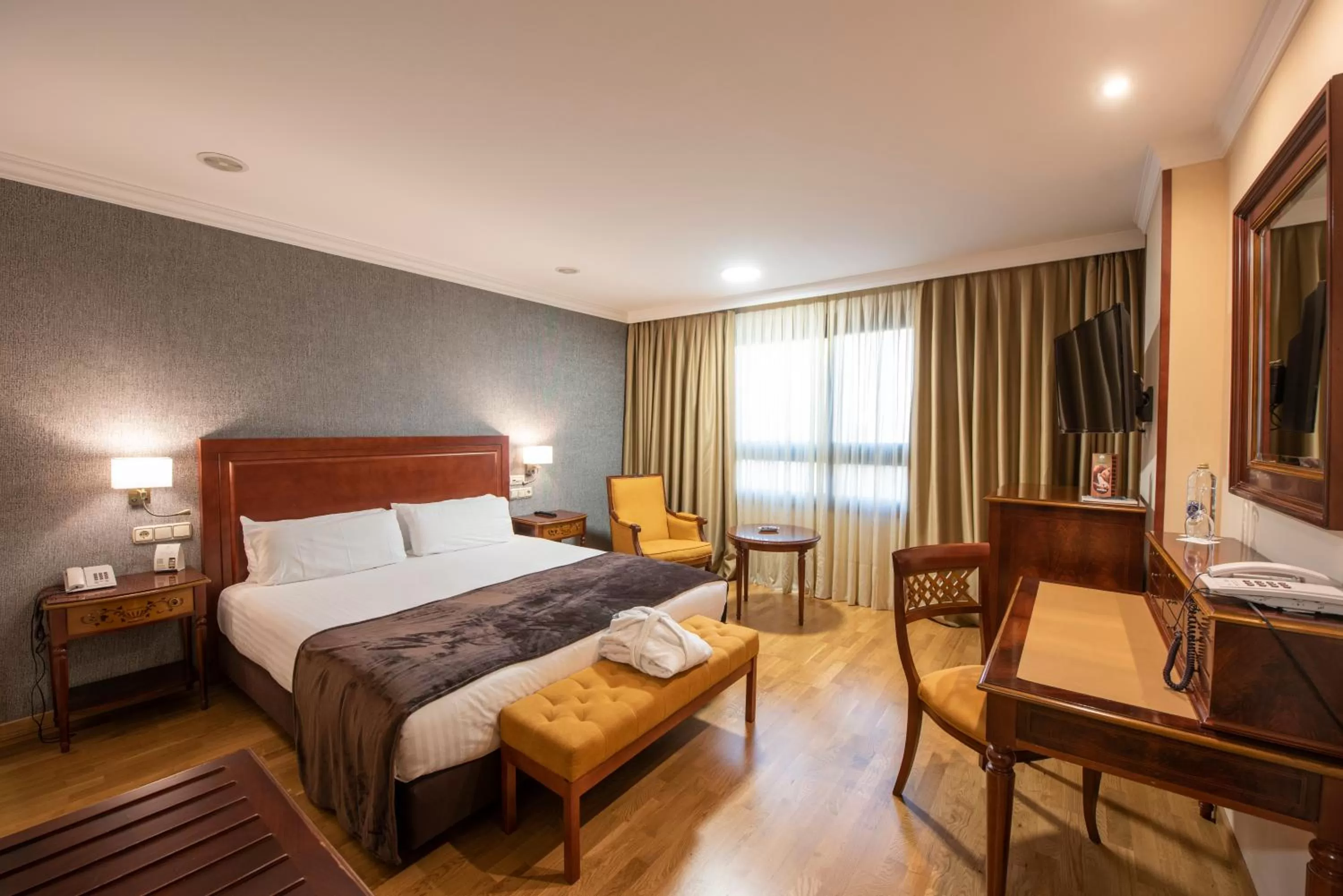 Bed in Eurostars Araguaney