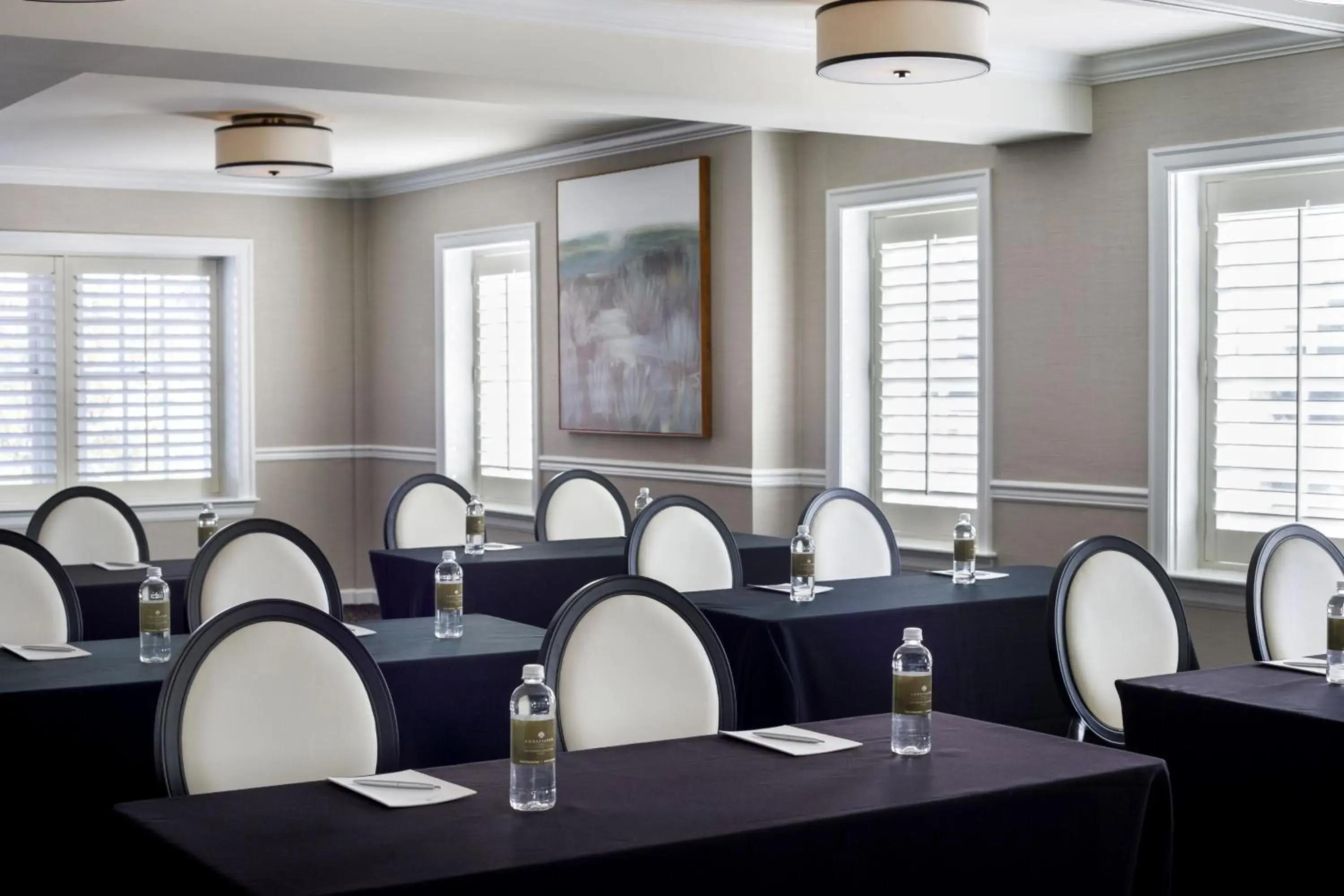 Meeting/conference room in Ambassador Hotel Tulsa, Autograph Collection