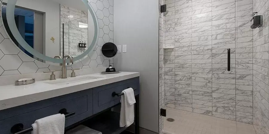 Bathroom in Oak Grove Racing Gaming Hotel