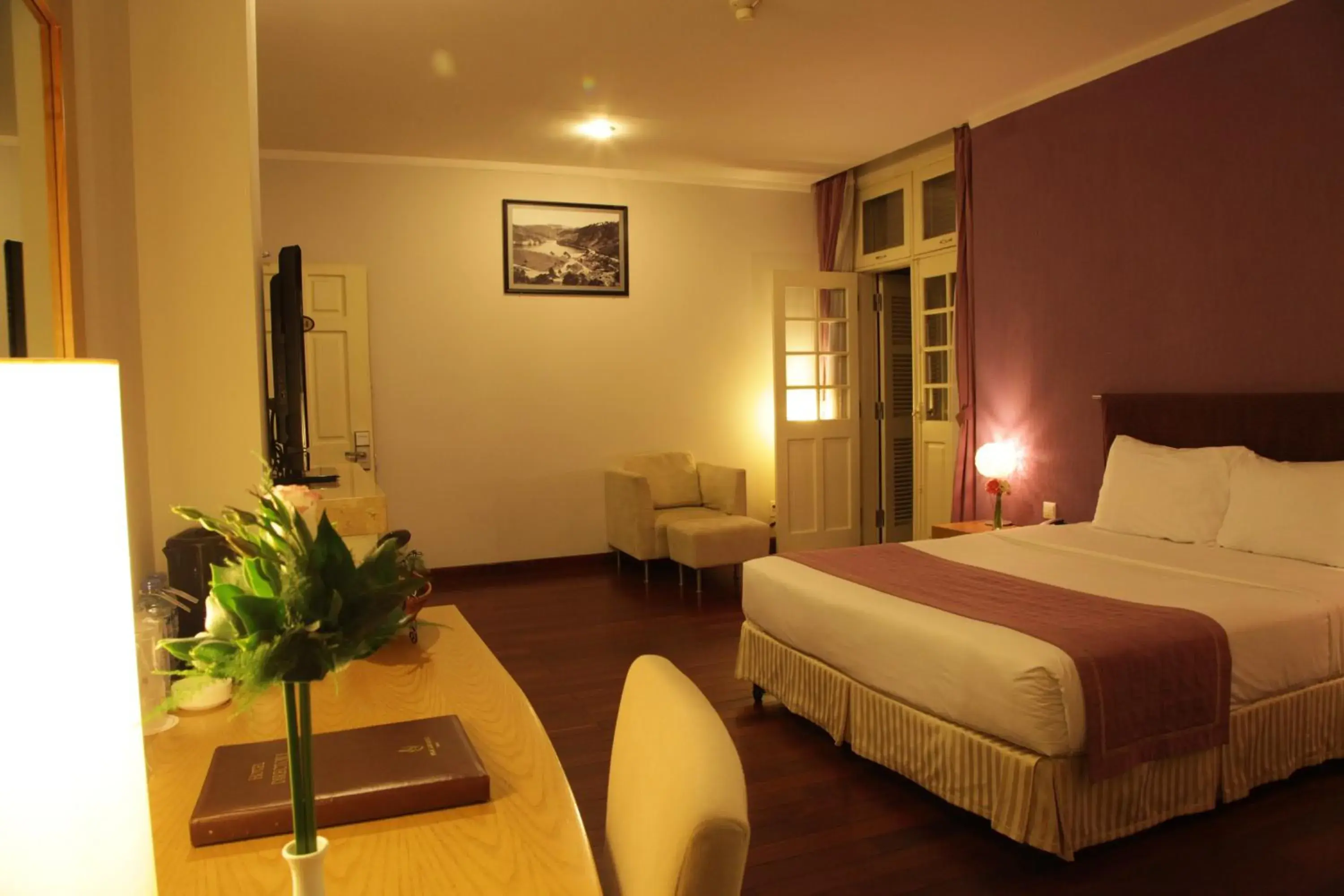 Deluxe Double Room in TTC Hotel - Ngoc Lan