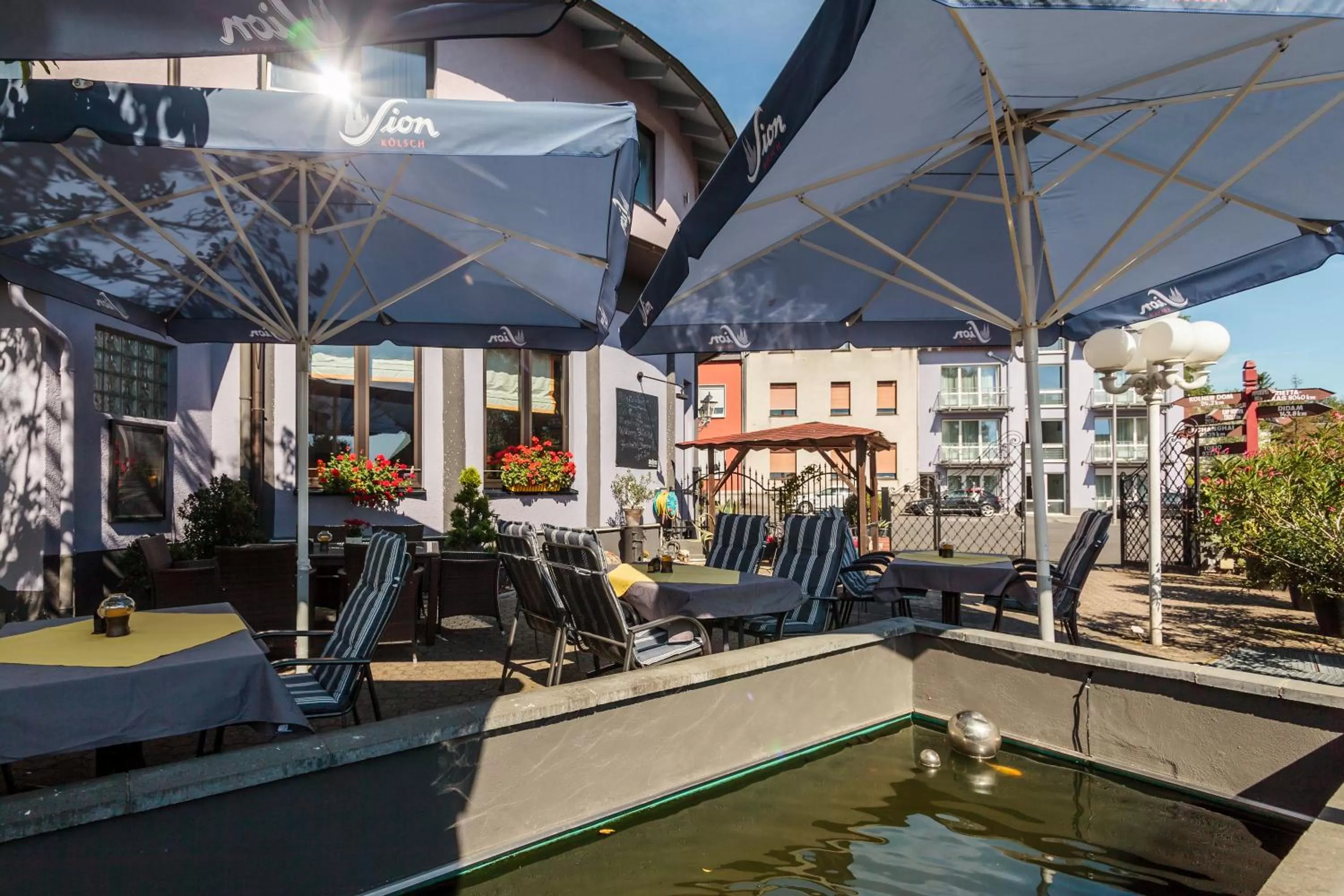 Property building in Hotel Kasserolle