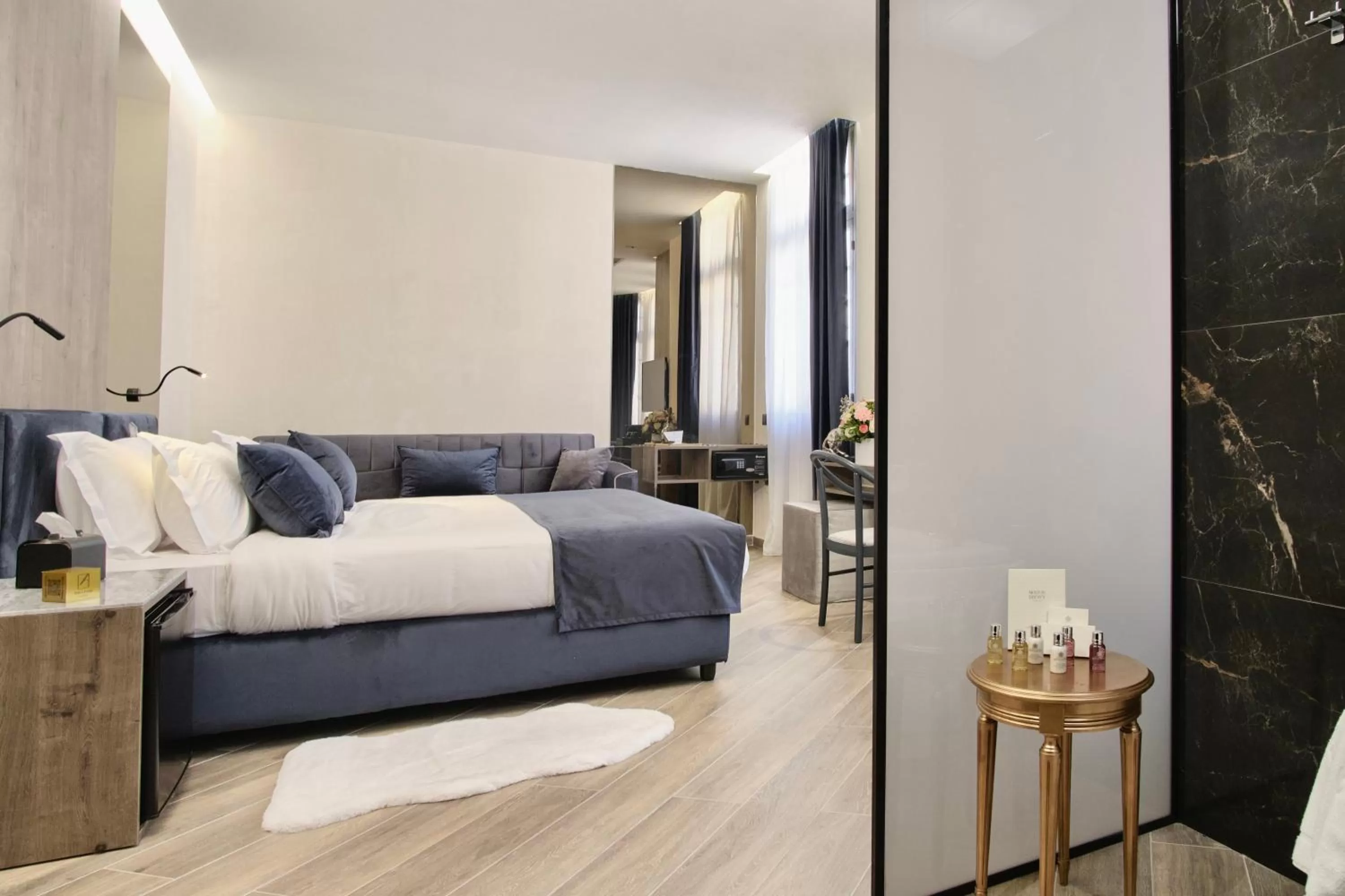 Bathroom in Athens The L7 Str - Luxury Boutique Collection Hotel