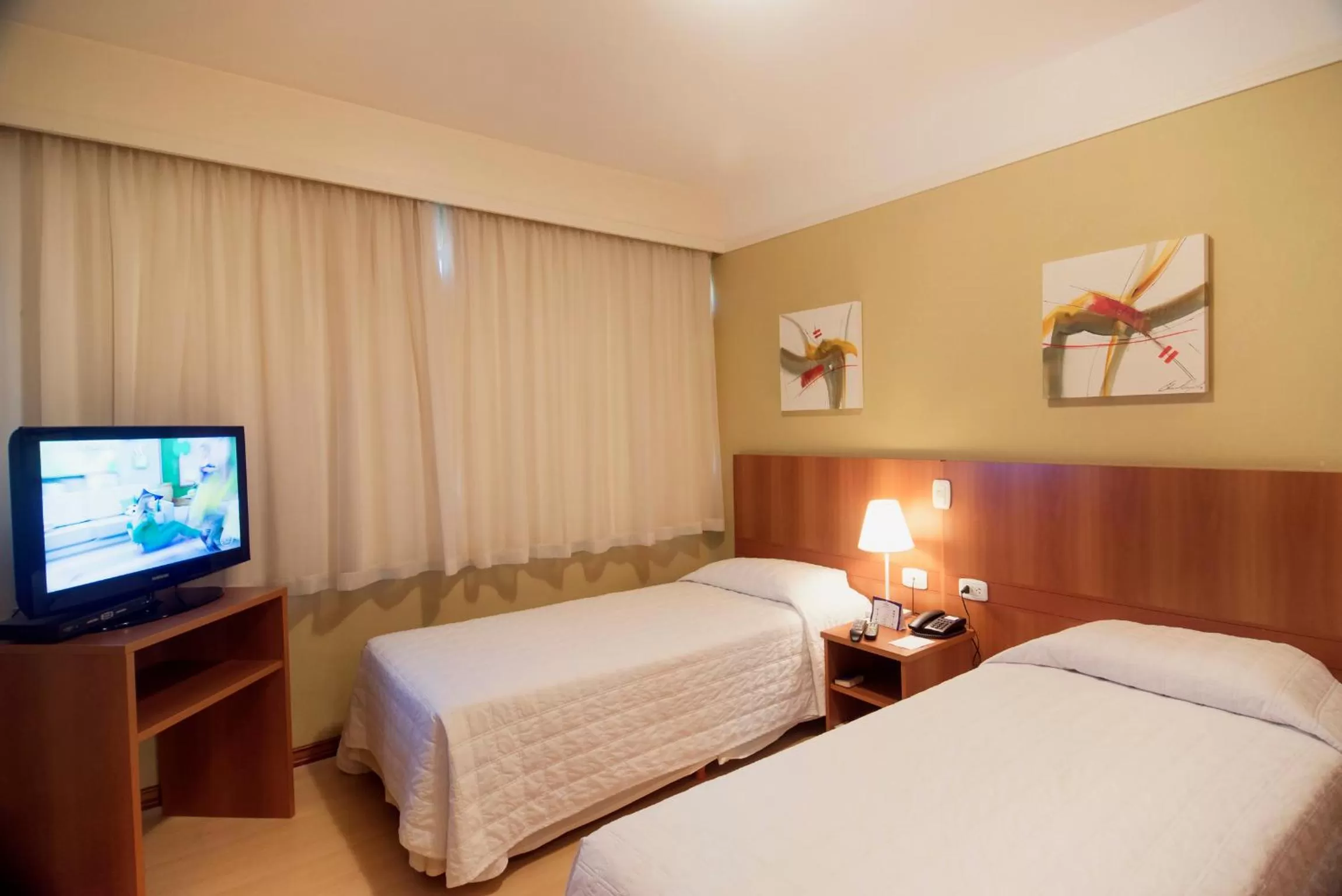 Bedroom, Bed in Tri Hotel Executive Caxias