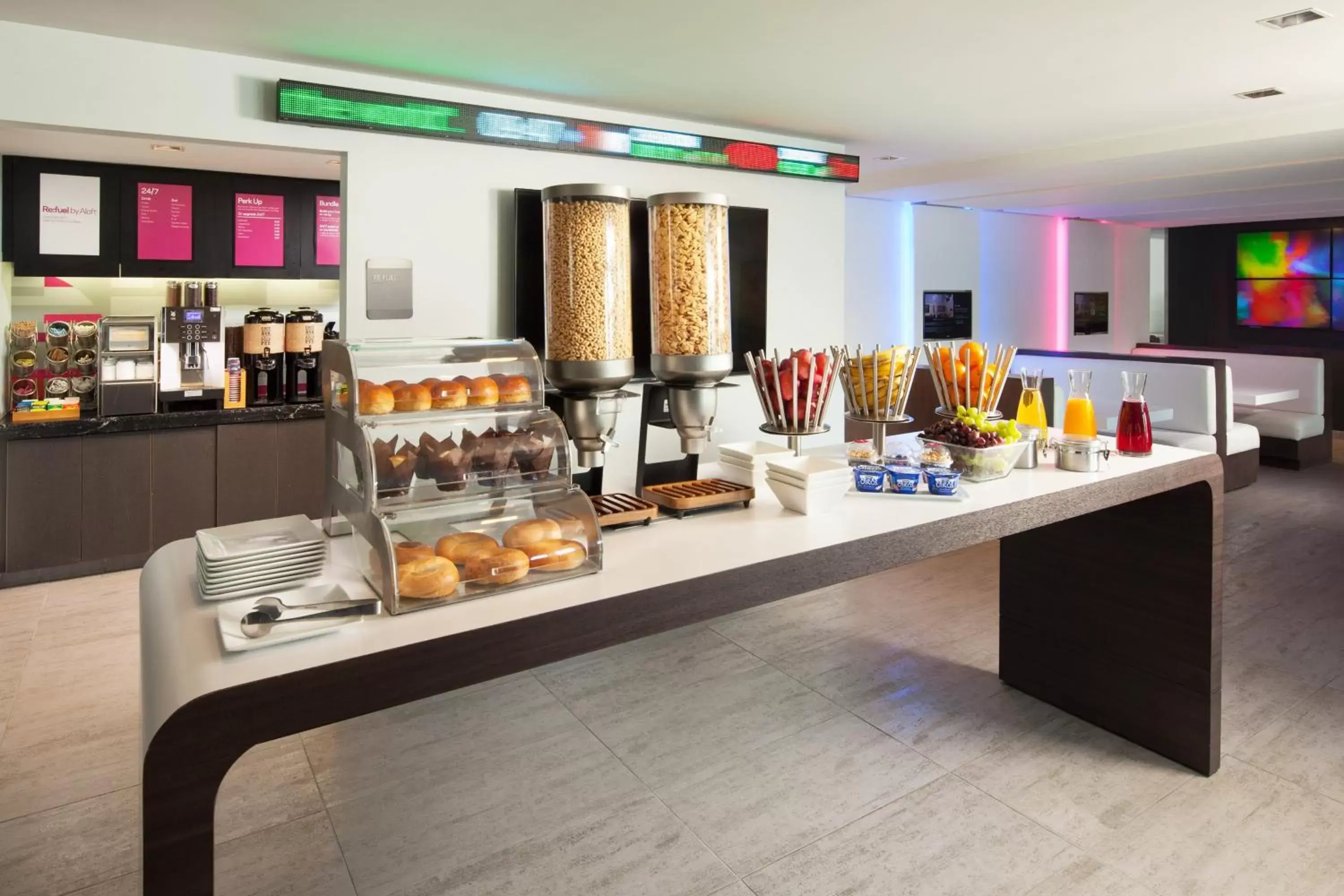 Restaurant/places to eat in Aloft Sunnyvale