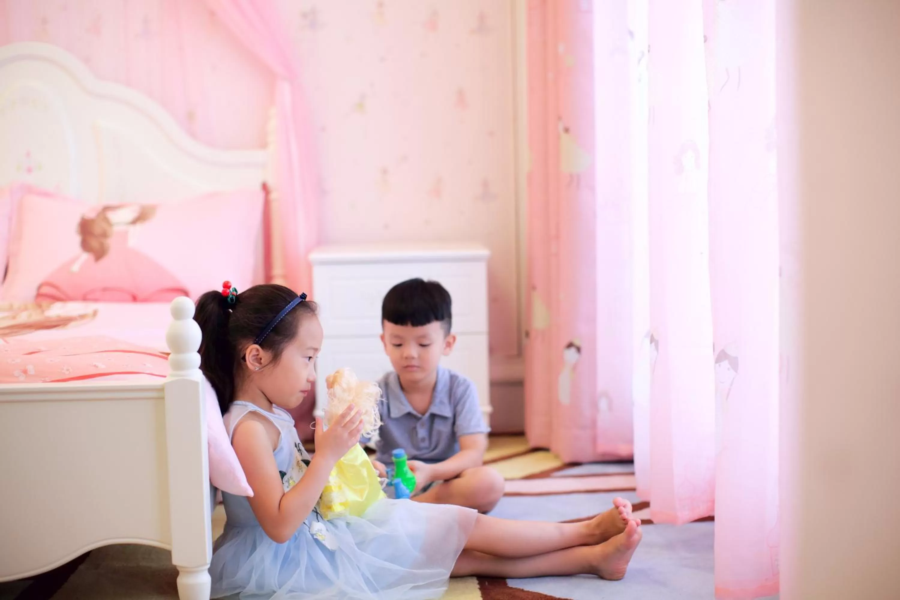 Photo of the whole room in InterContinental Chengdu Global Center by IHG