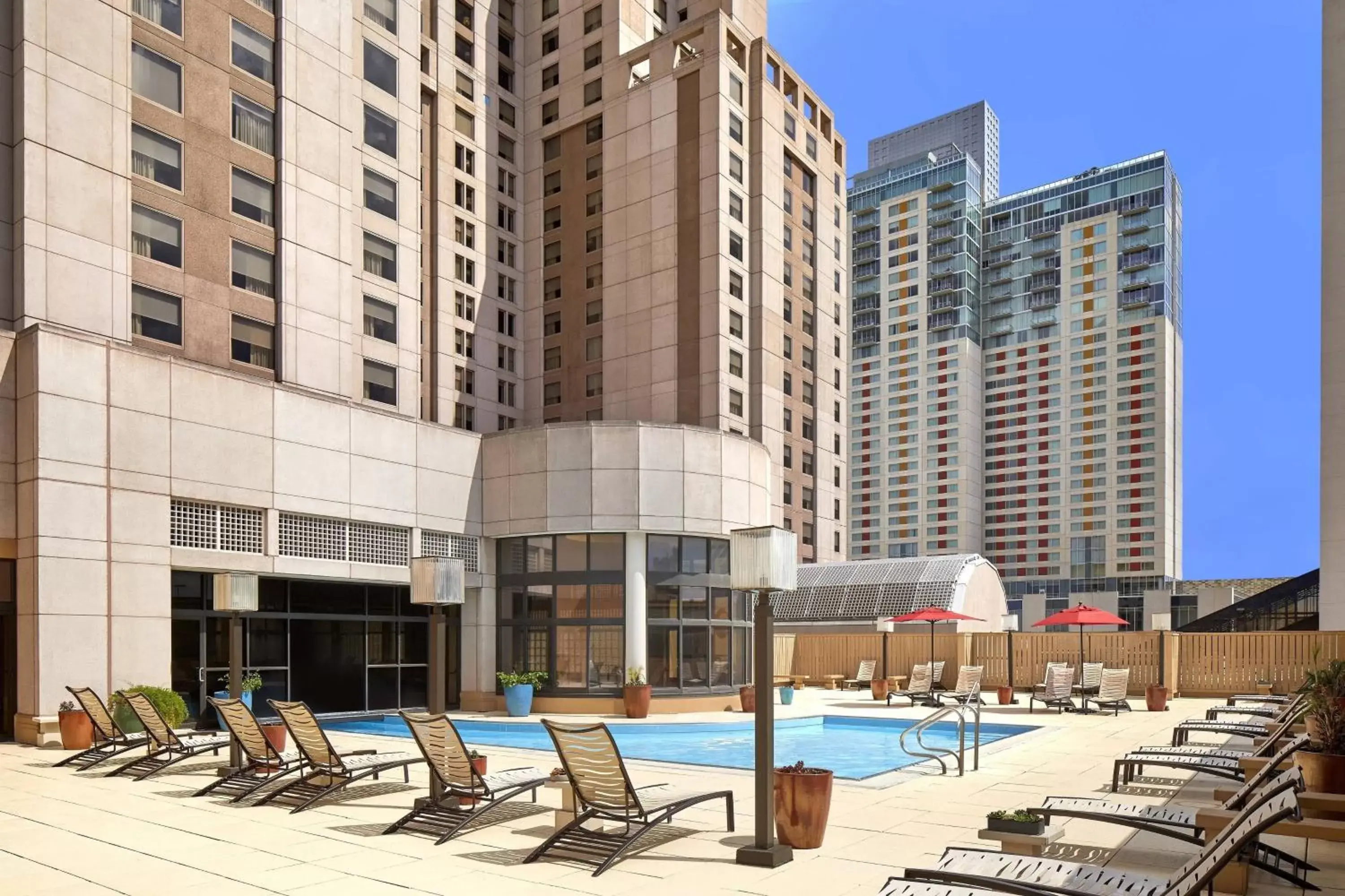 Swimming pool, Property Building in San Antonio Marriott Rivercenter on the River Walk