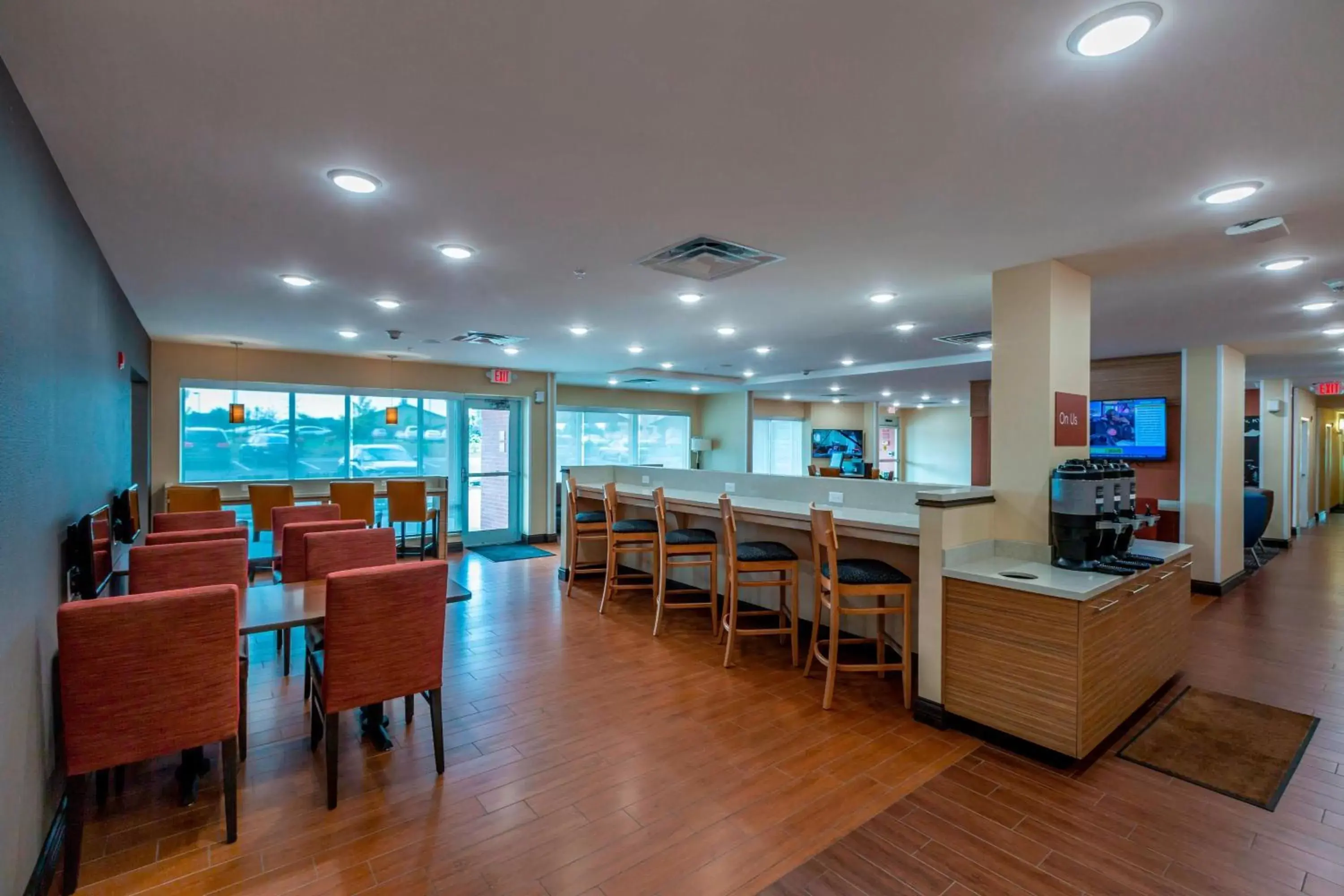 Restaurant/places to eat in TownePlace Suites by Marriott Lexington Keeneland/Airport