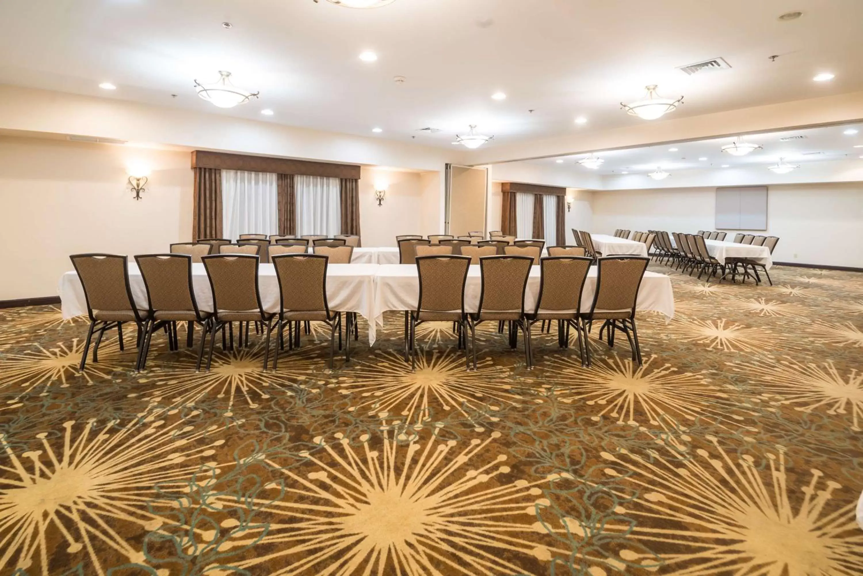 Meeting/conference room in Hampton Inn Tiffin