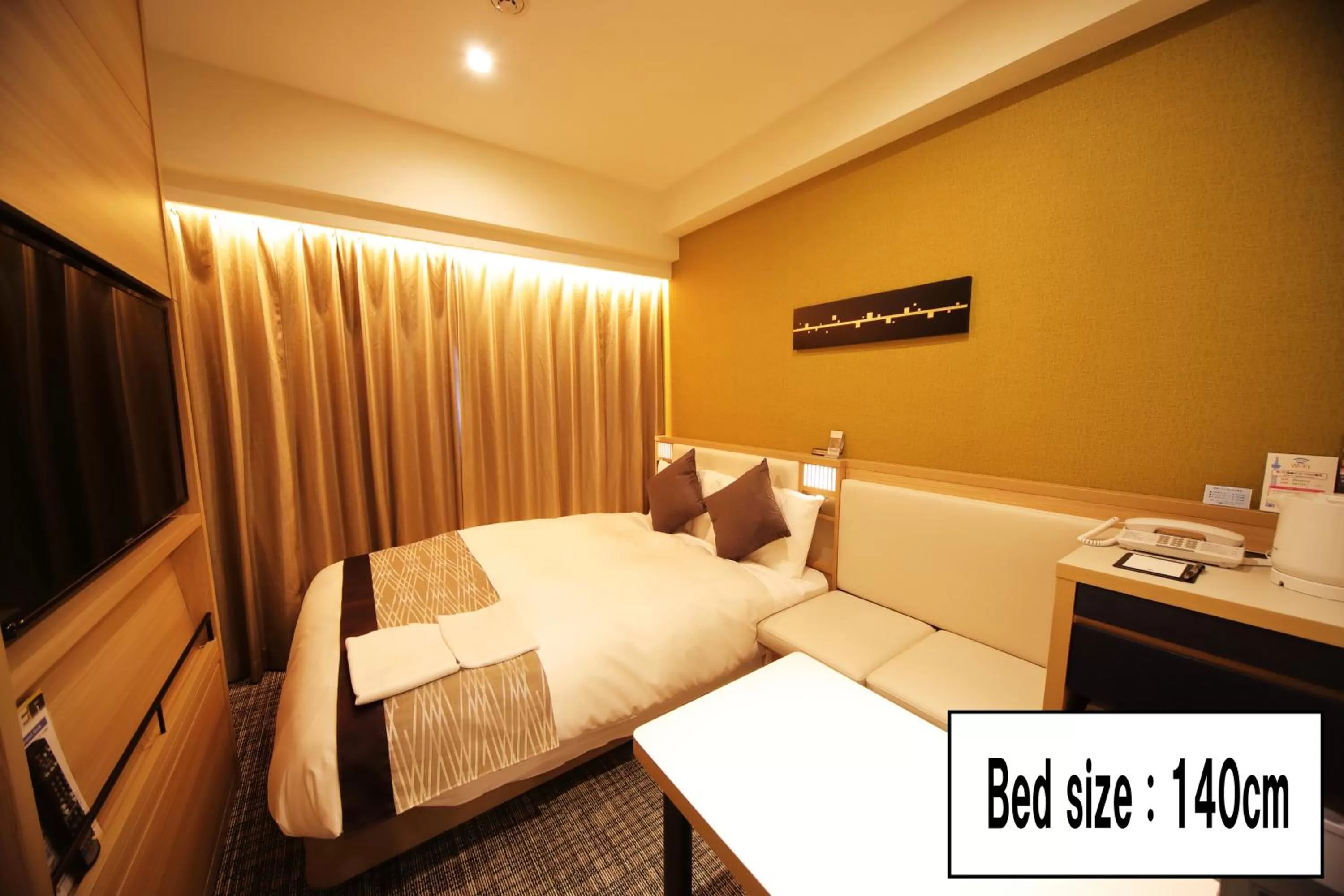 Photo of the whole room, Bed in Hotel Sunroute Asakusa