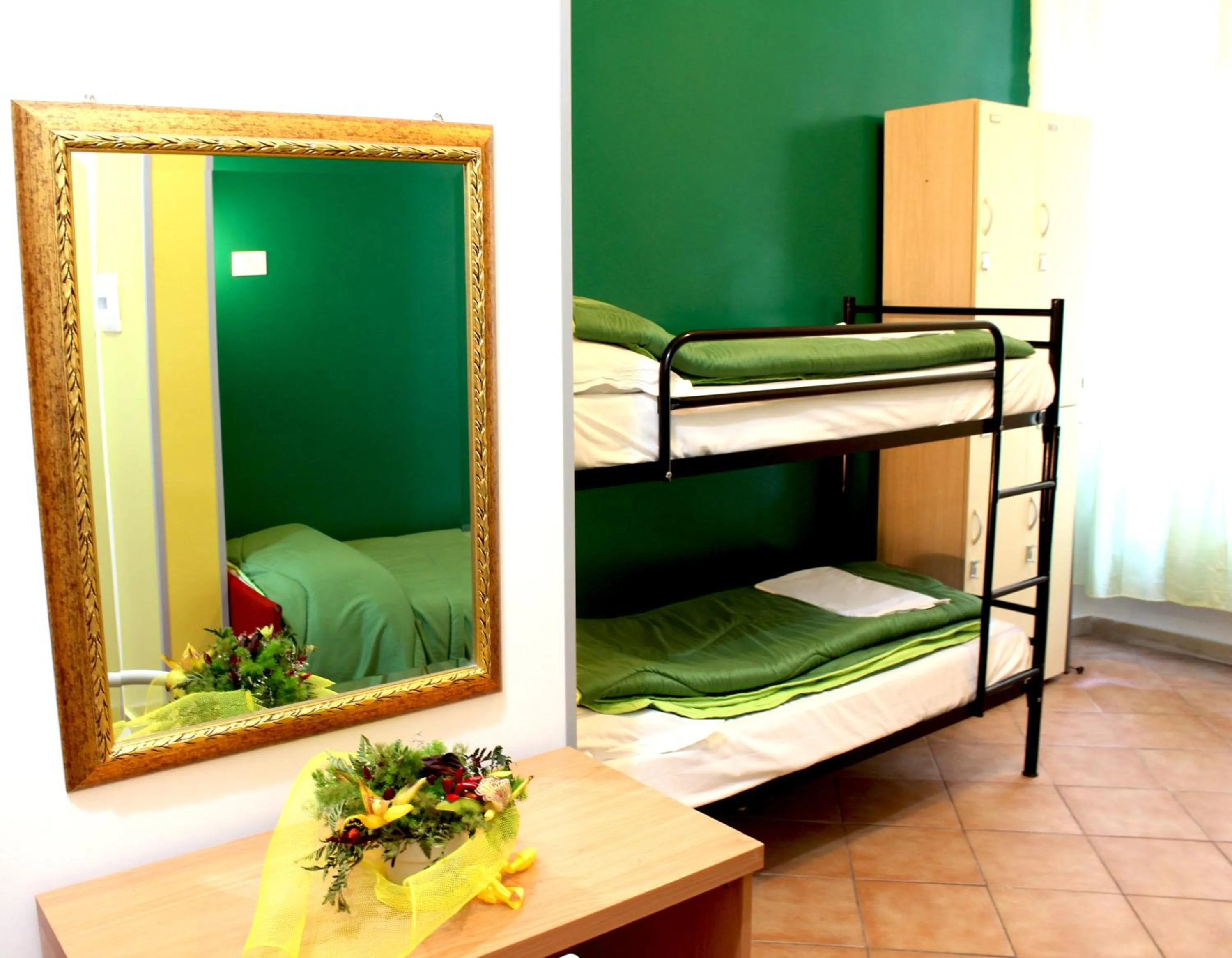 Bedroom, Bed in Legend R.G.