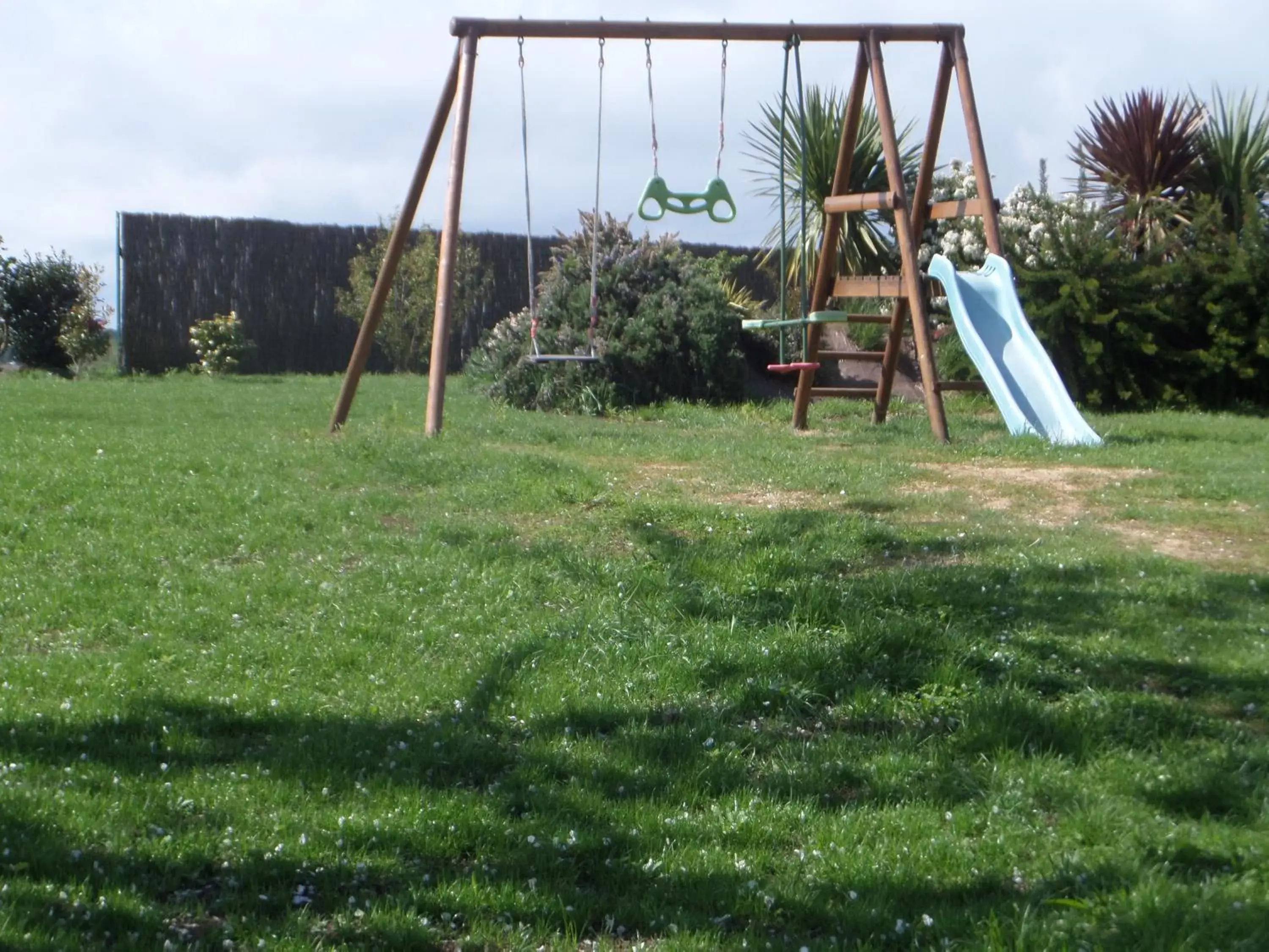 Garden, Children's Play Area in Les Gites de Kerdurod