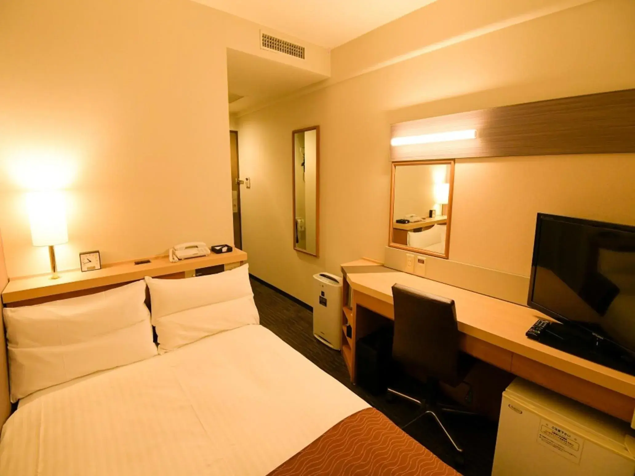 Bed in VIA INN SHIN OSAKA WEST - JR WEST GROUP