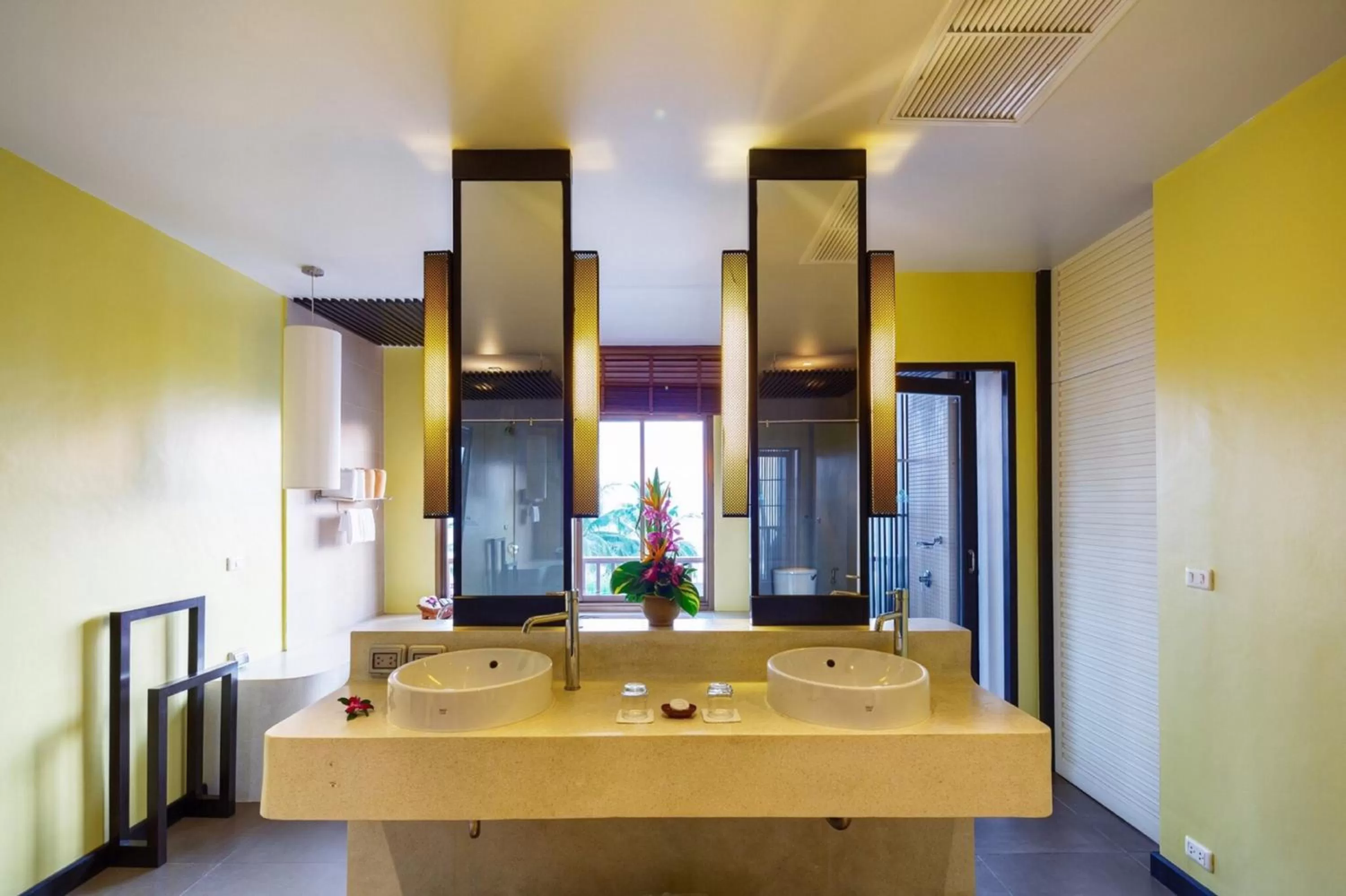 Shower in Apsara Beachfront Resort & Villa