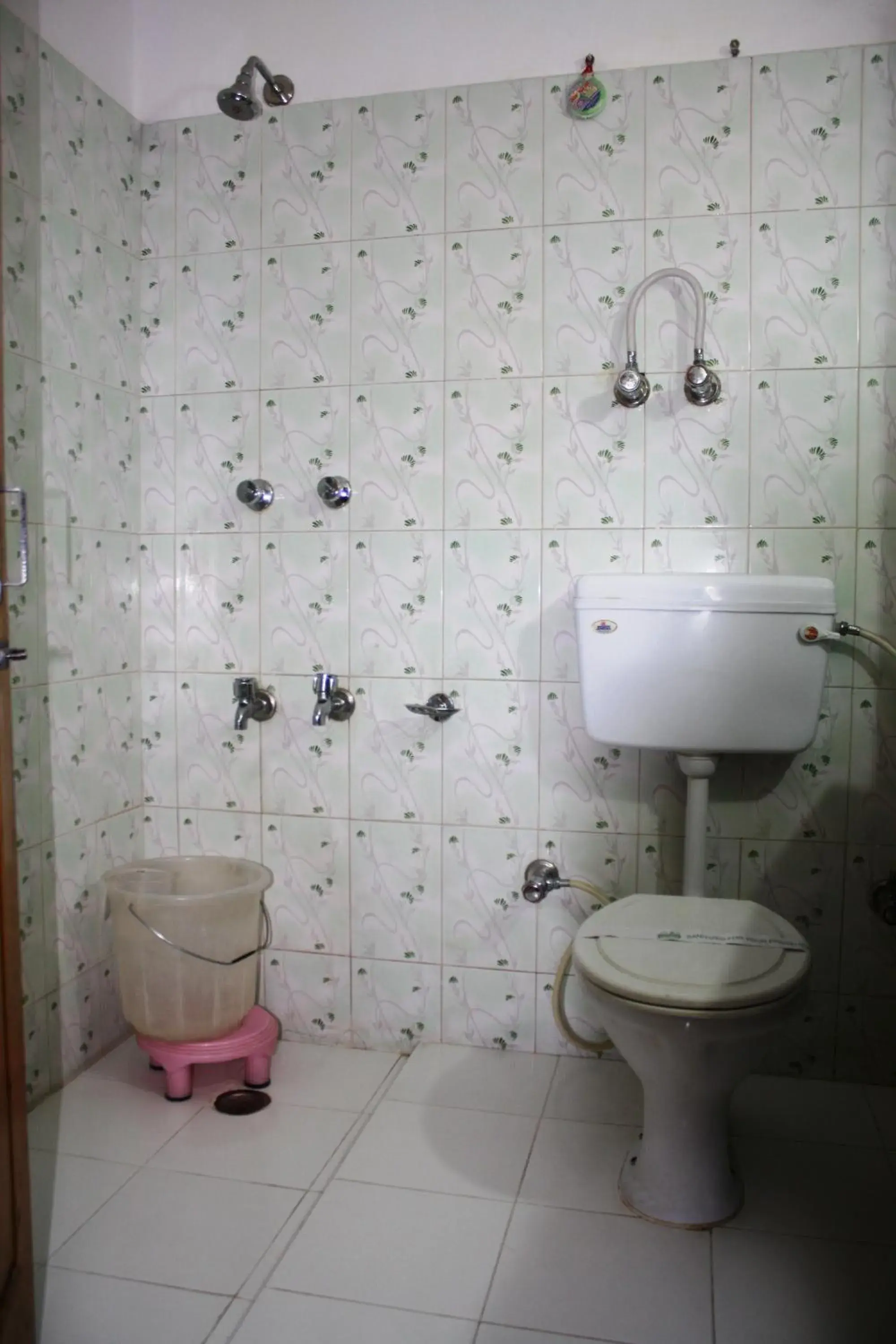 Bathroom in Sarthak Resorts-Reside in Nature with Best View, 9 kms from Mall Road Manali