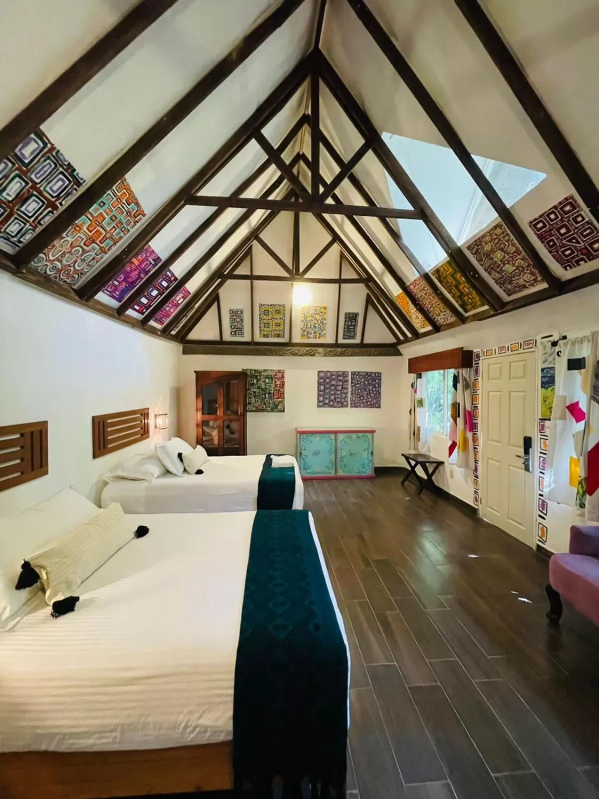 Bedroom, Bed in Hotel La Casa de los Árboles Immersive Experience