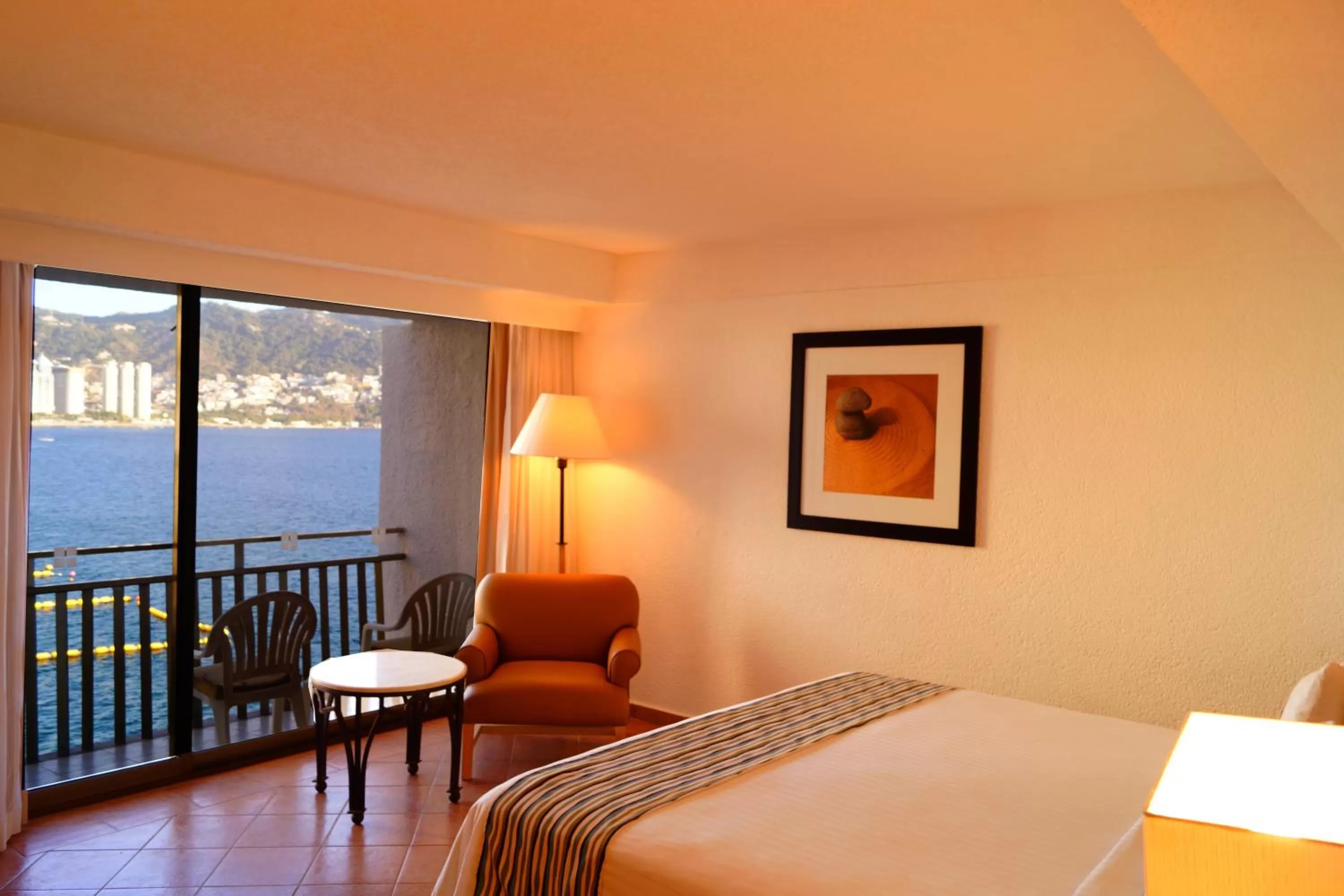 Holiday Inn Resort Acapulco, an IHG Hotel