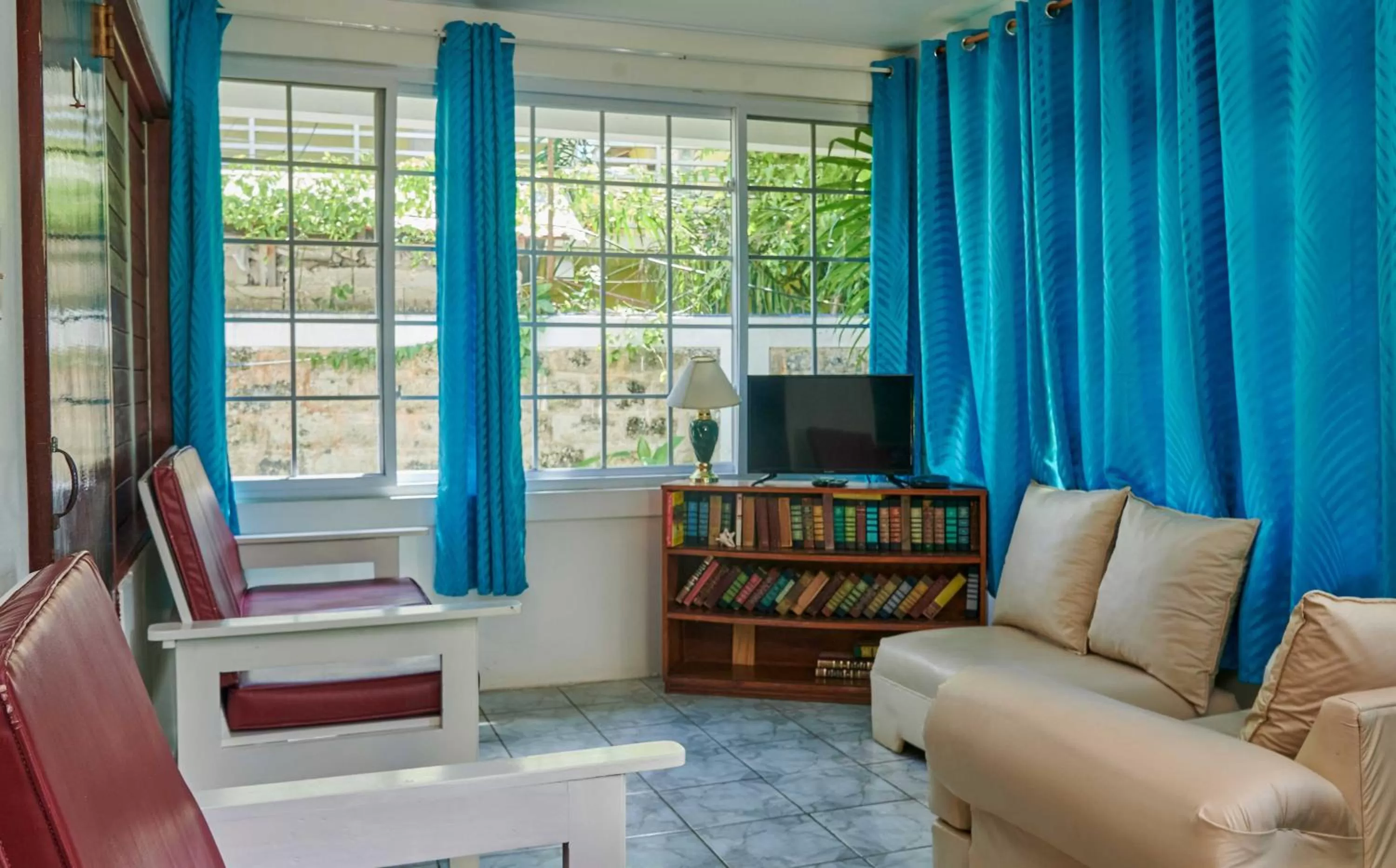 Living room in Yellow Bird Sea