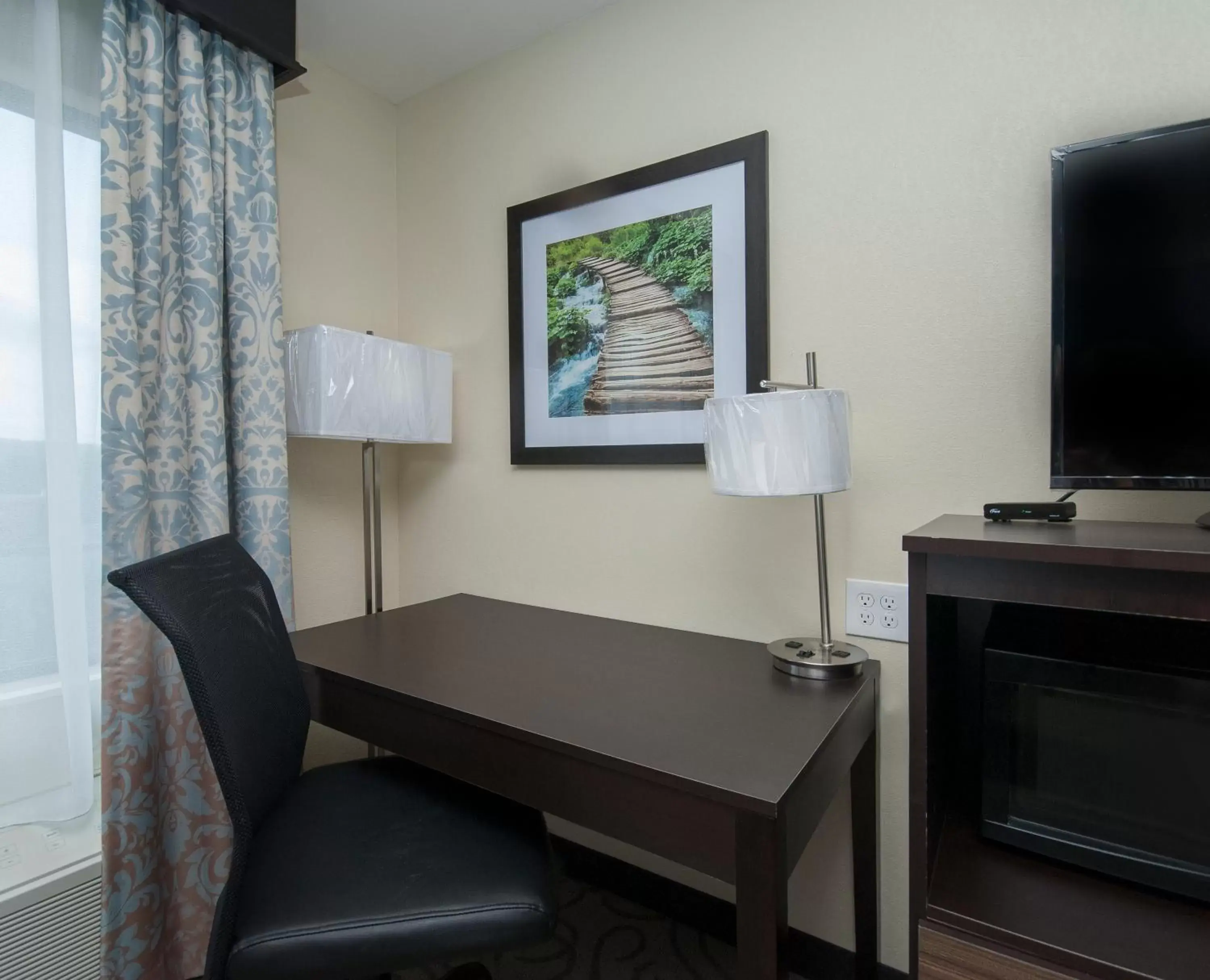 Bedroom, Seating Area in Best Western Travelers Rest/Greenville