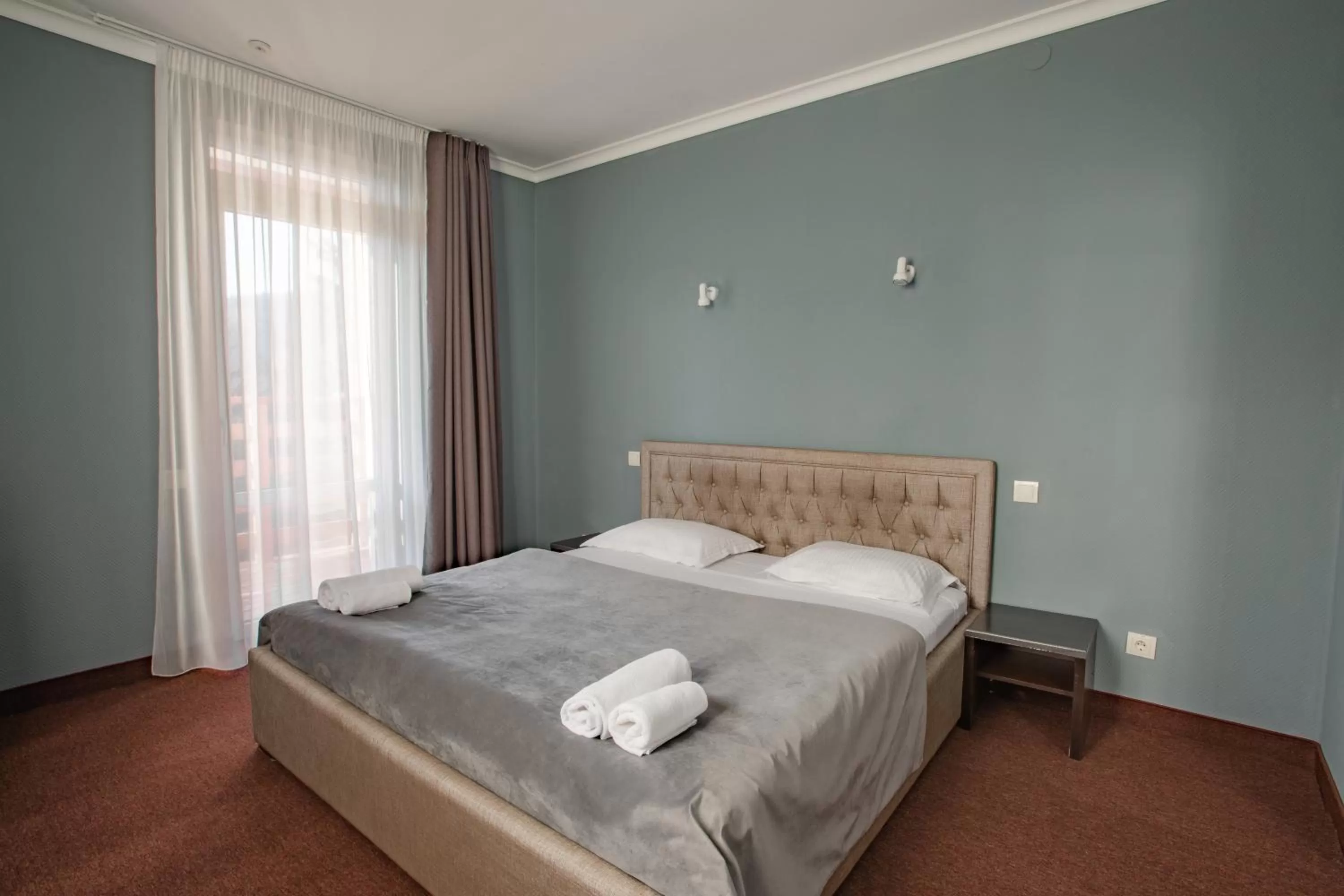 Bed in Wellland Hotel