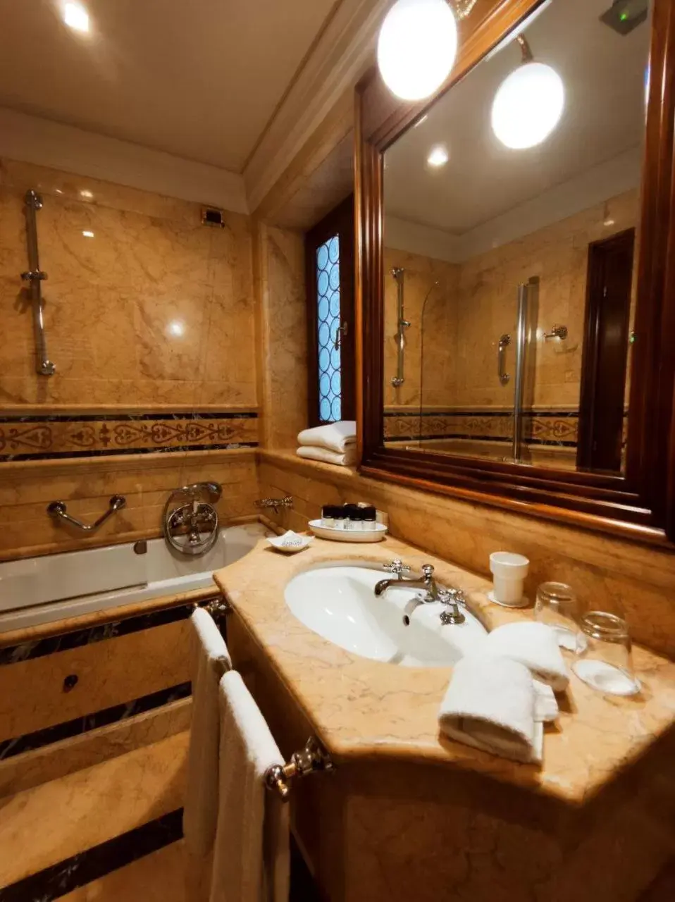 Bathroom in Bellevue Luxury Rooms - San Marco Luxury