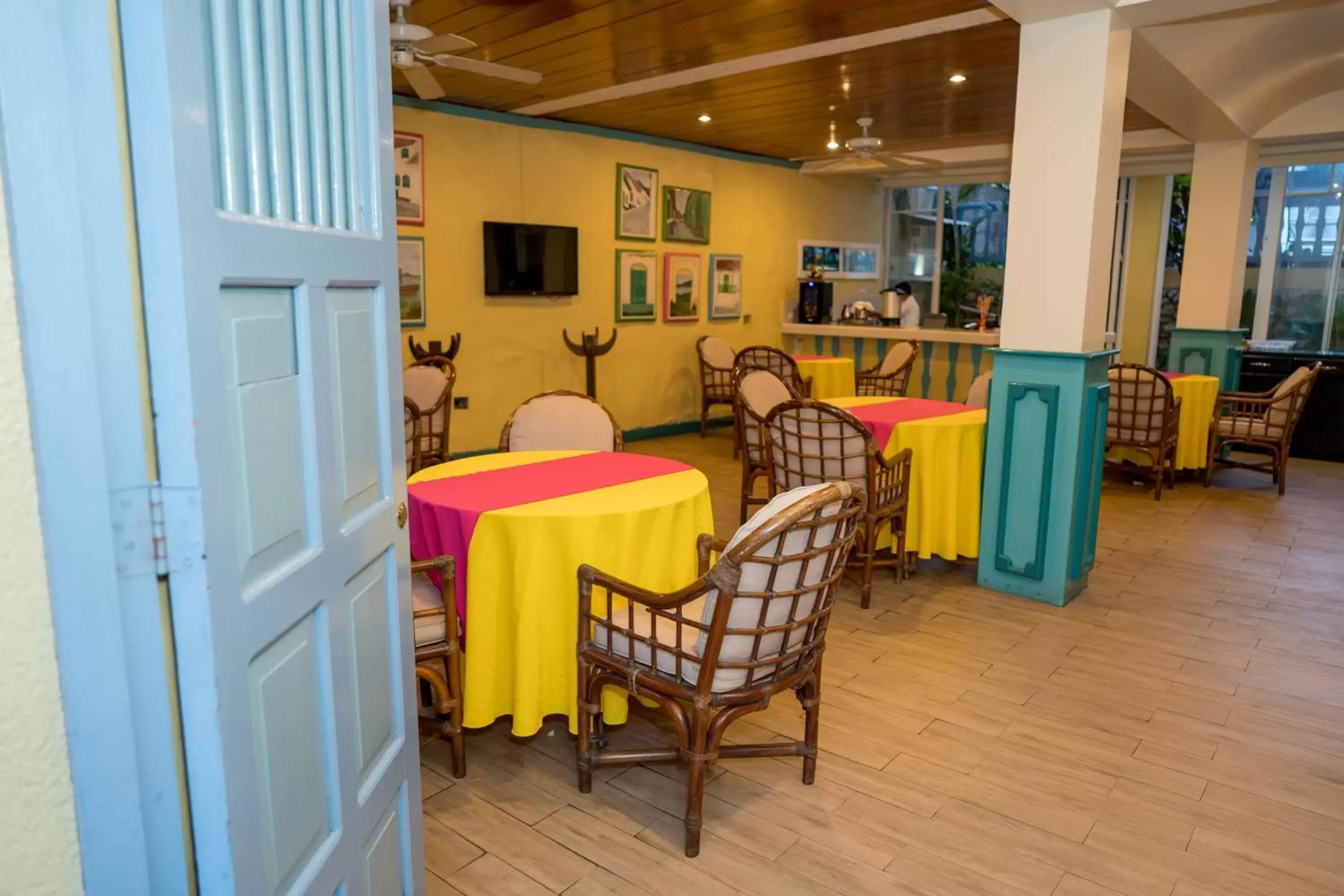 Restaurant/places to eat, Seating Area in Hotel Casona de La Isla