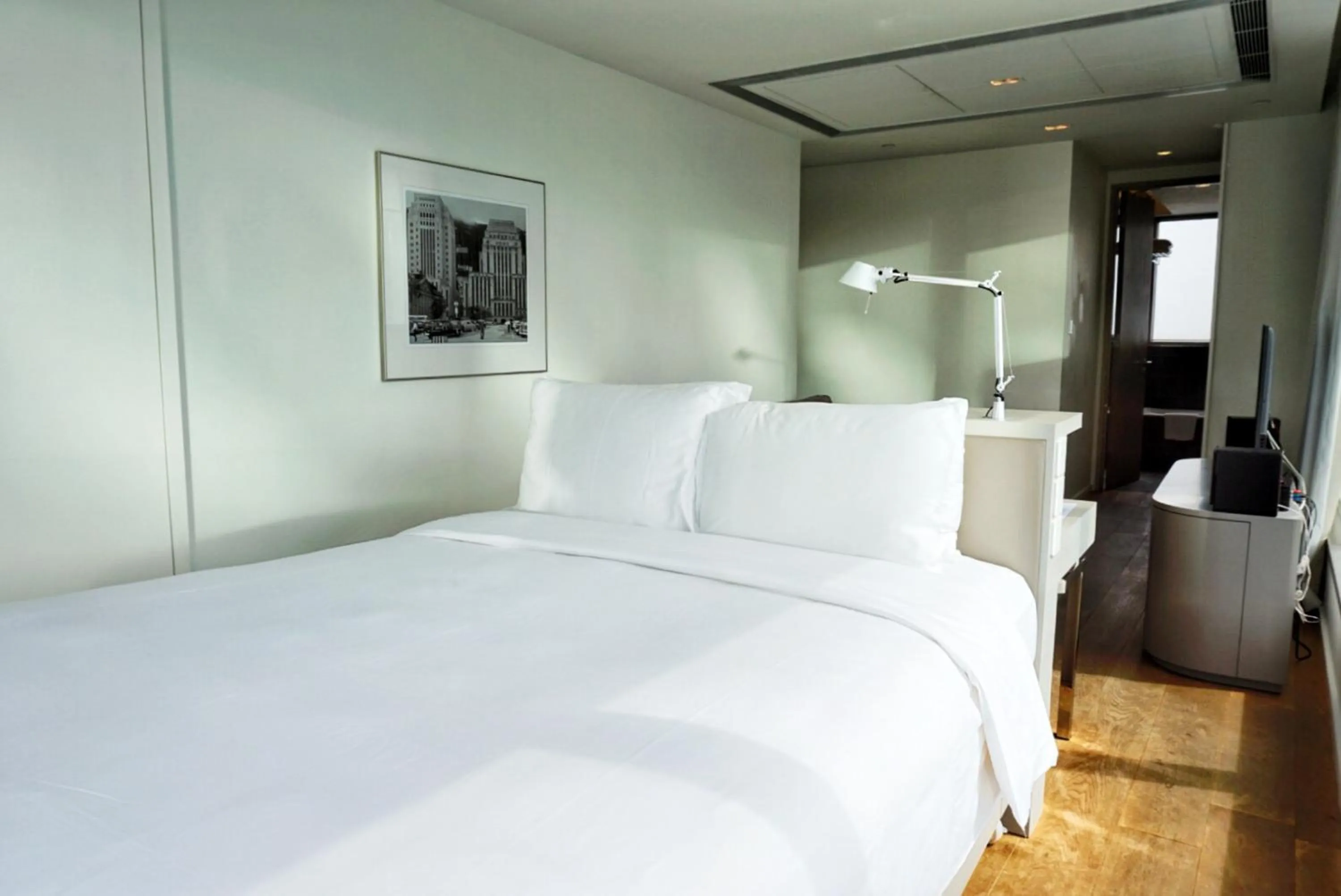 Bedroom, Bed in Twenty One Whitfield