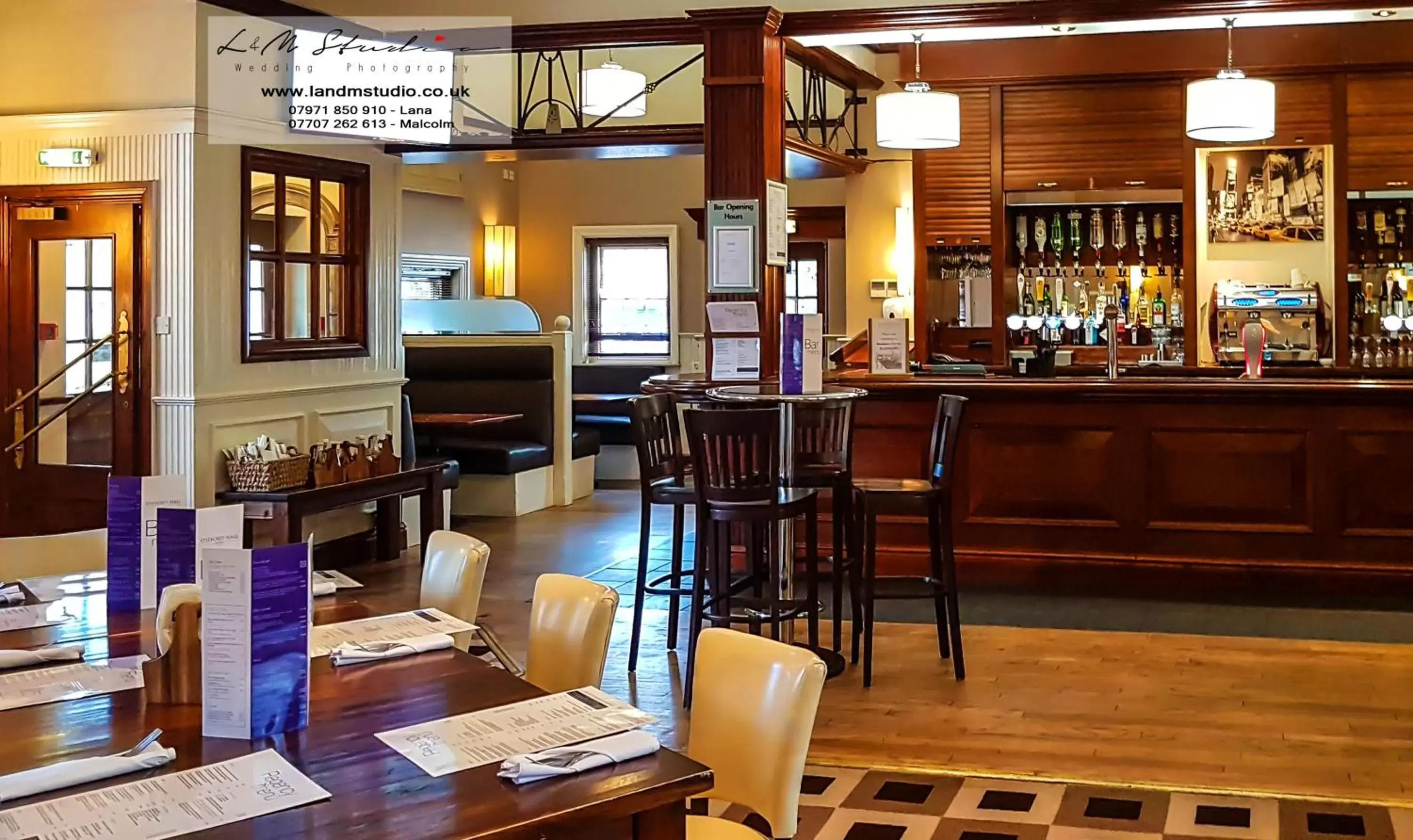 Restaurant/places to eat, Lounge/Bar in Stifford Hall Hotel Thurrock