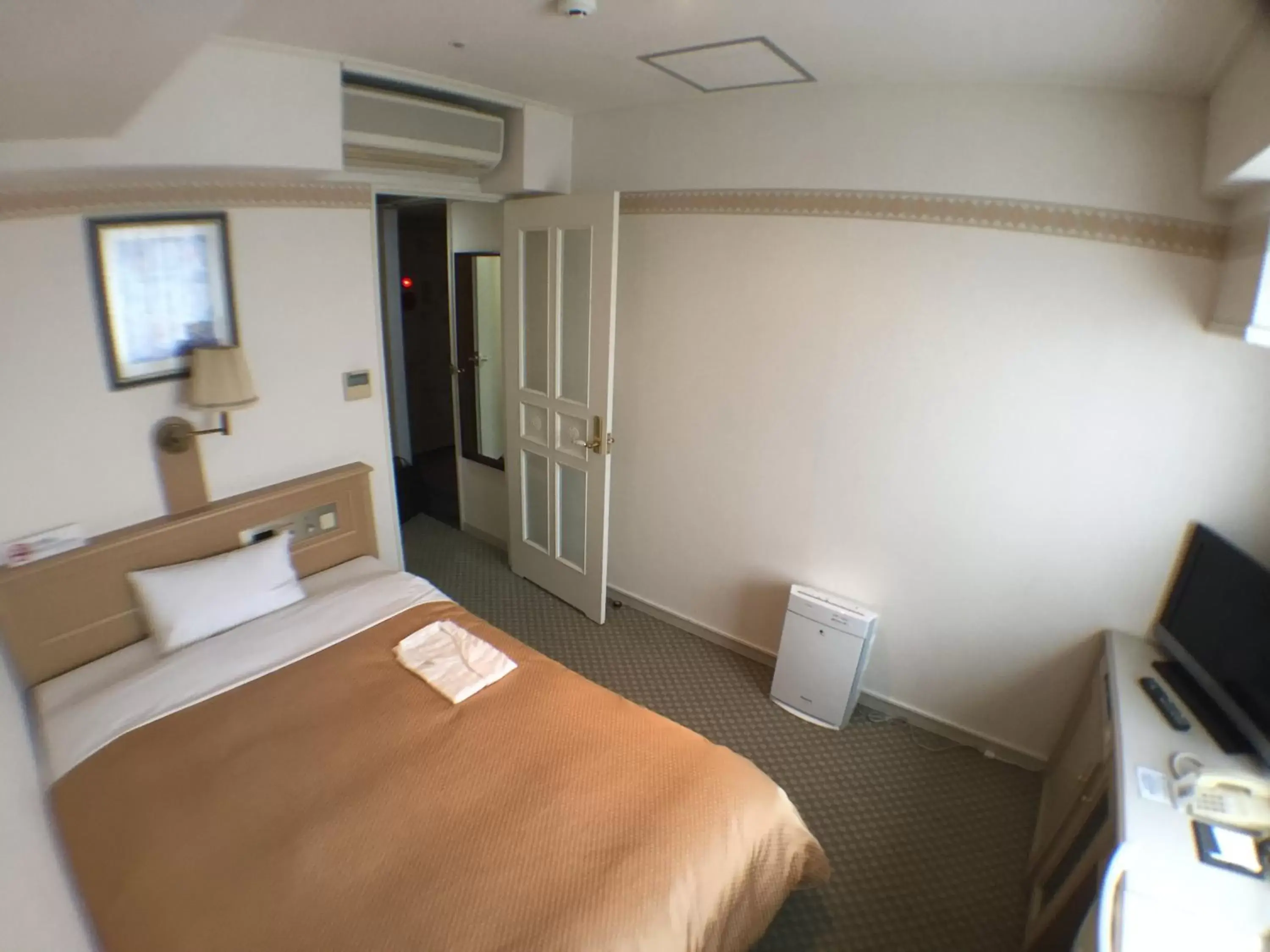 Bedroom, Bed in Hiroshima Intelligent Hotel Annex