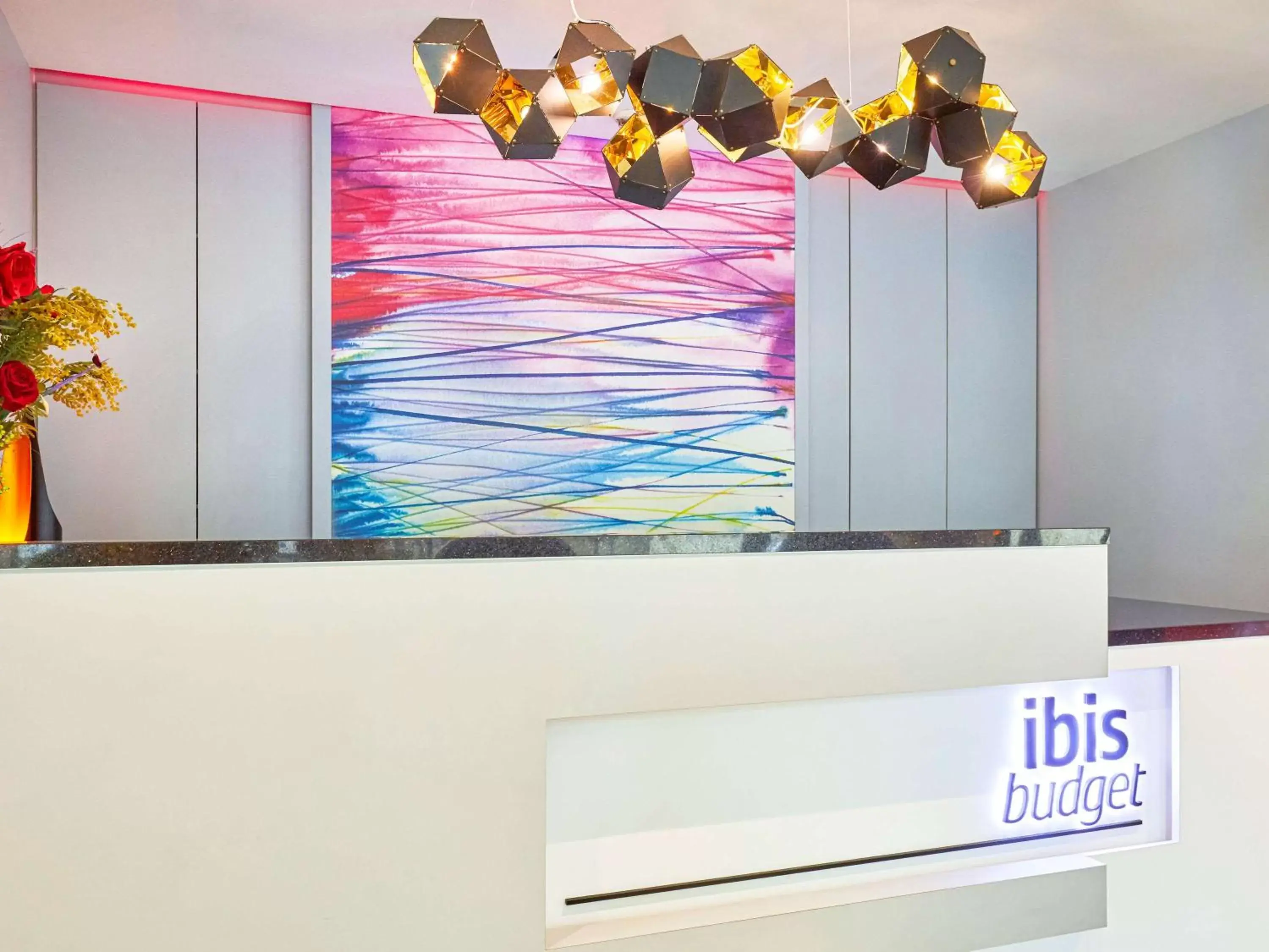 Property building, Lobby/Reception in Ibis Budget Singapore Imperial