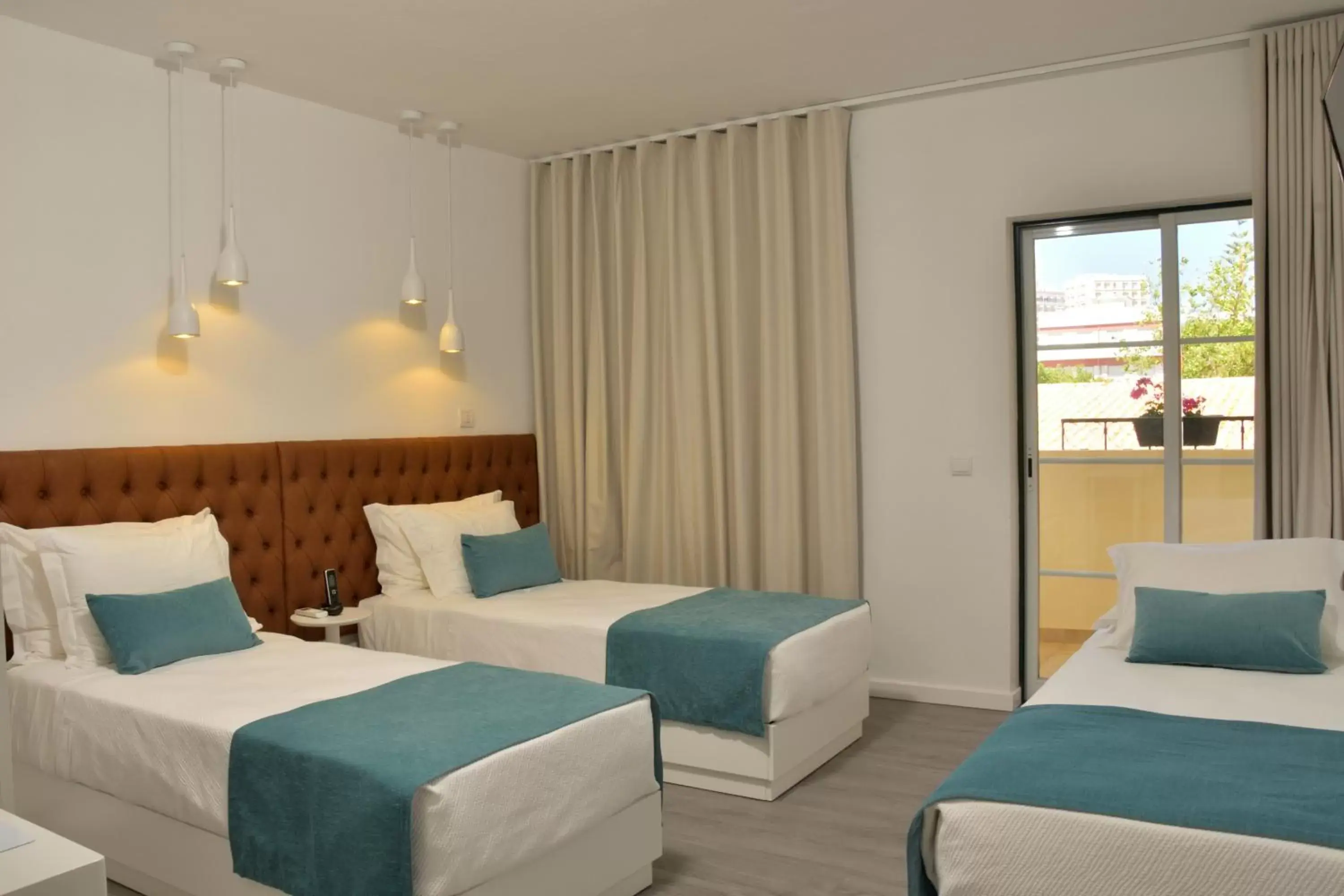 Bedroom, Bed in Hotel Sol Algarve by Kavia