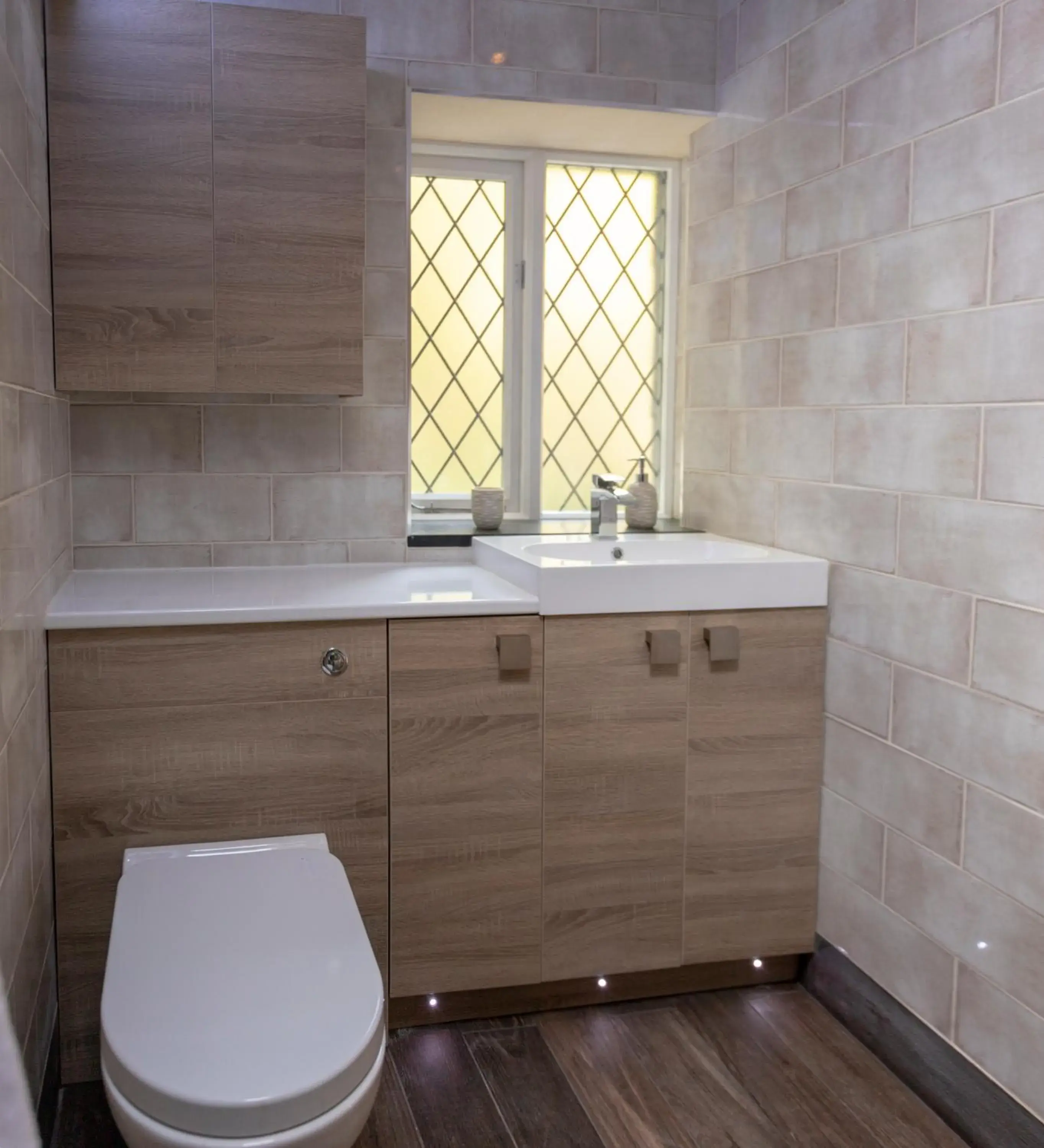 Bathroom in Aberdunant Hall Country Hotel