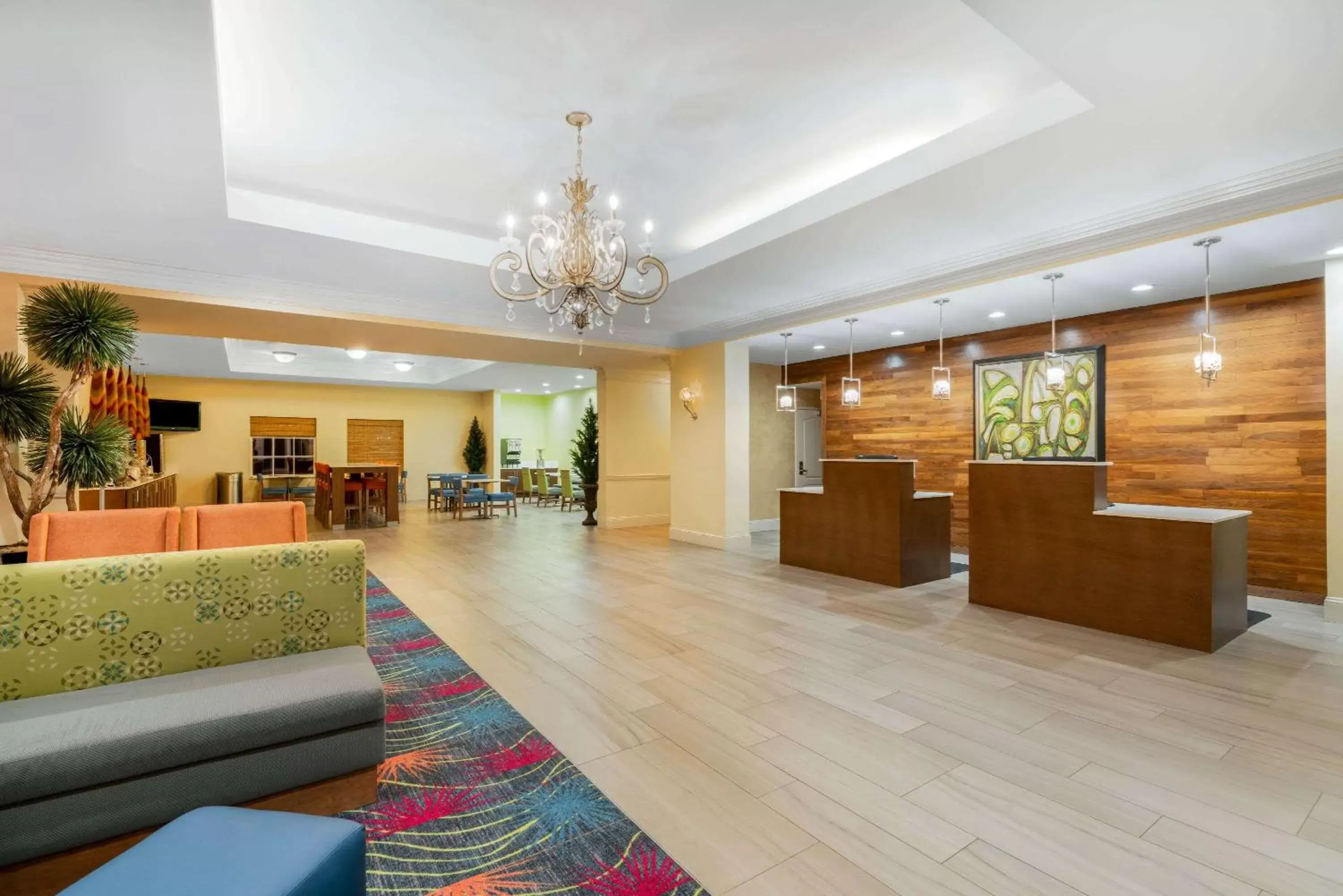 Lobby or reception, Lobby/Reception in La Quinta Inn & Suites by Wyndham Broussard - Lafayette Area