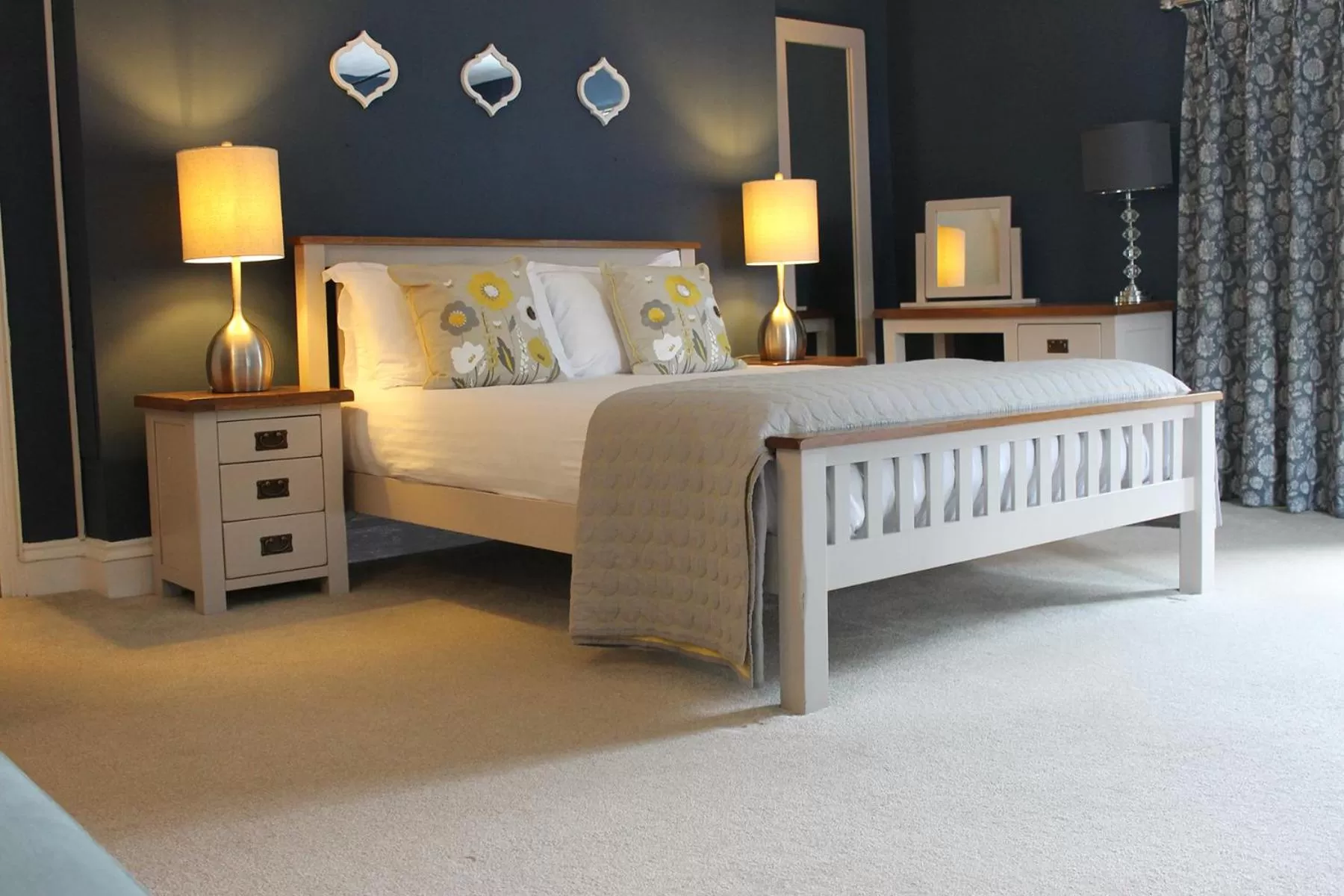 Bed in The Hatch Inn