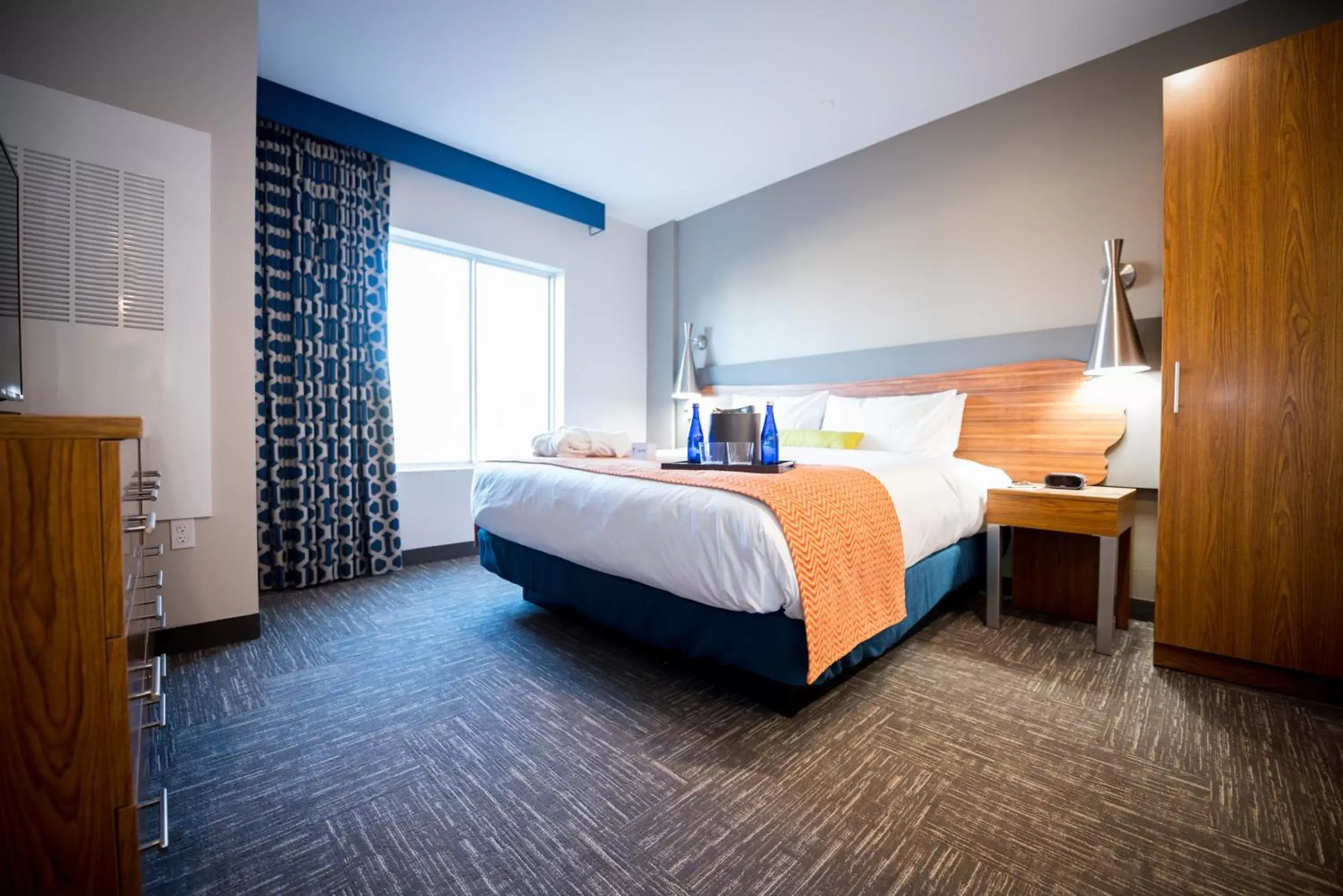 Bedroom, Bed in The Kartrite Resort and Indoor Waterpark