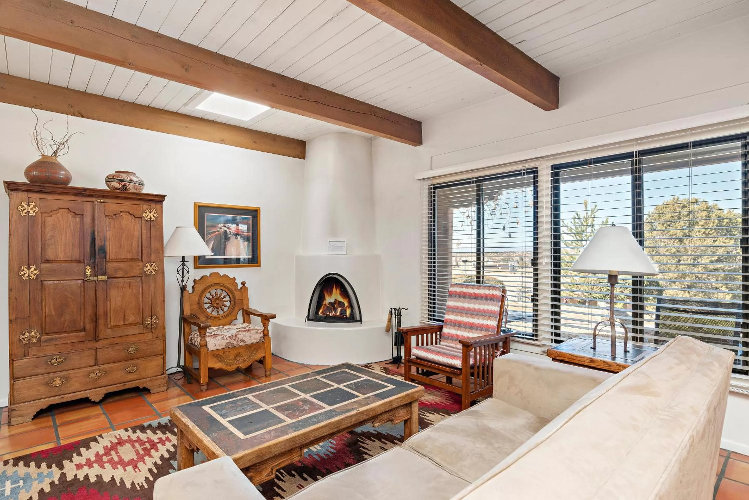 Living room in Fort Marcy Suites by All Seasons Resort Lodging