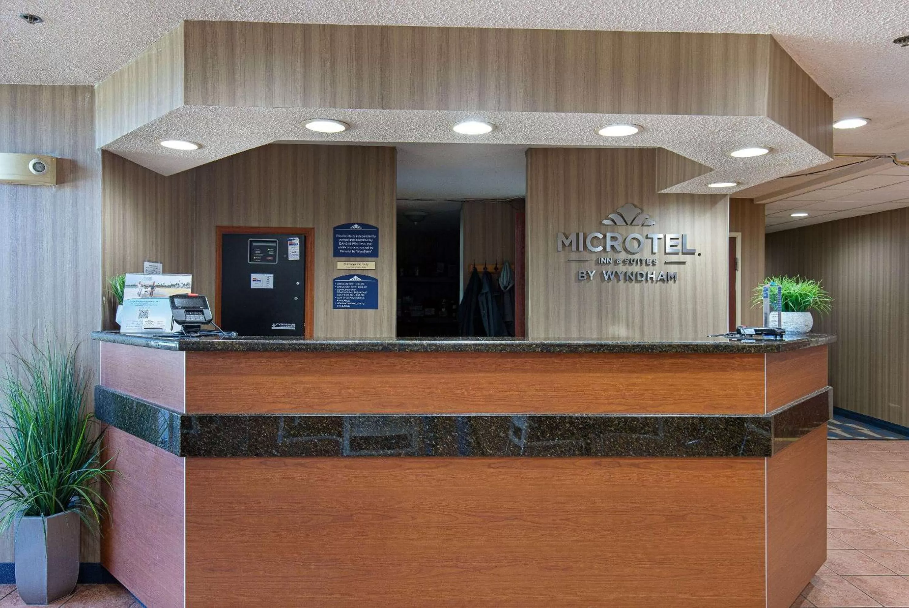Lobby or reception in Microtel Inn & Suites by Wyndham Dry Ridge