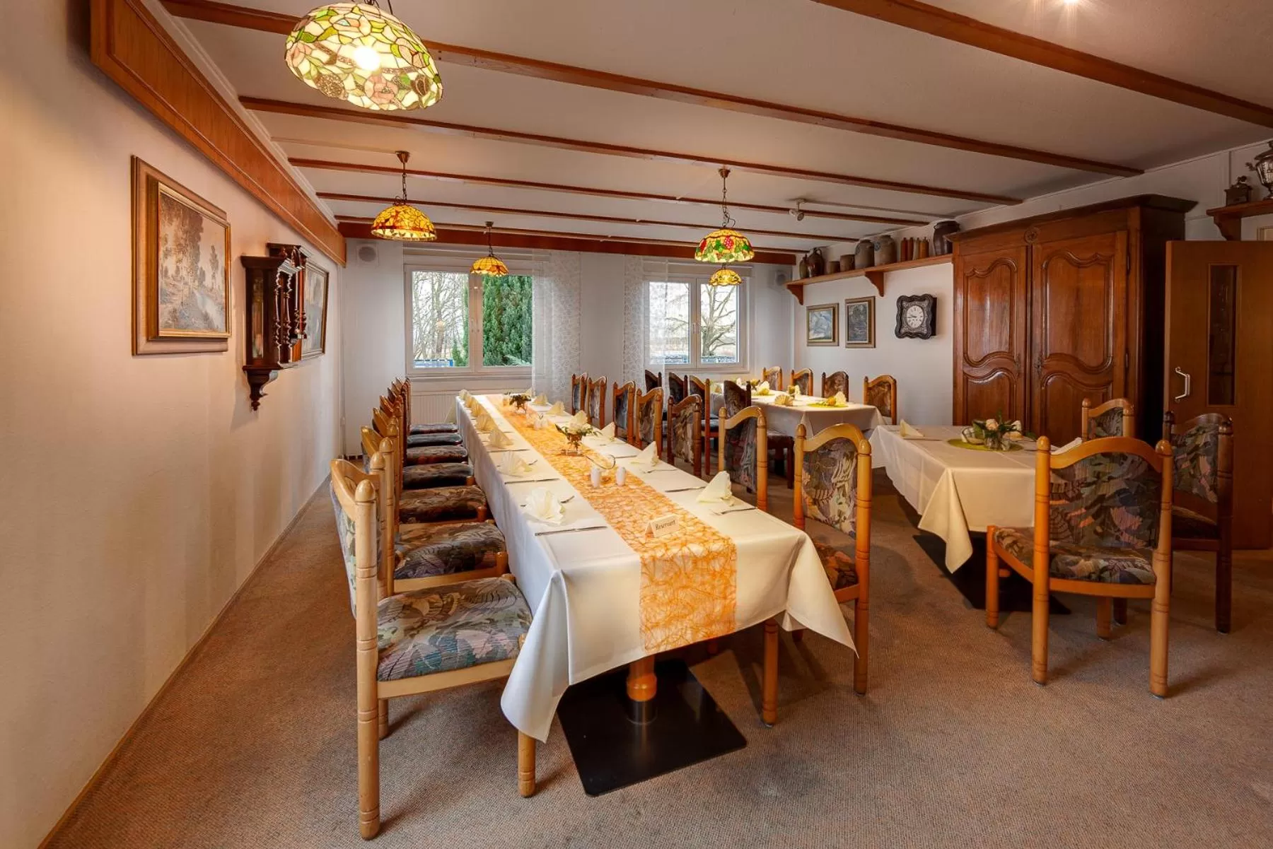 Restaurant/places to eat in Hotel Horizont GmbH